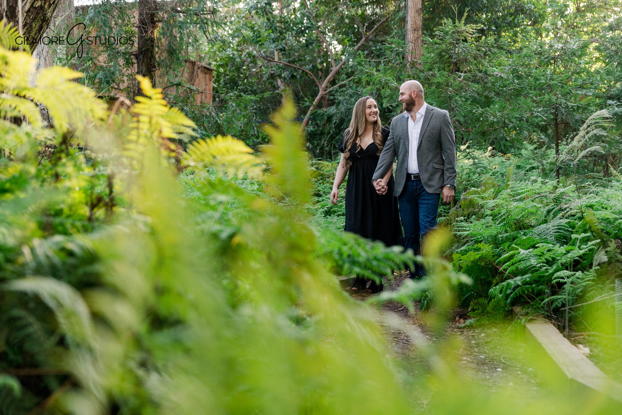Newport Beach luxury engagement photography session with refined posing

ENC Newport Beach engagement portrait with soft natural movement