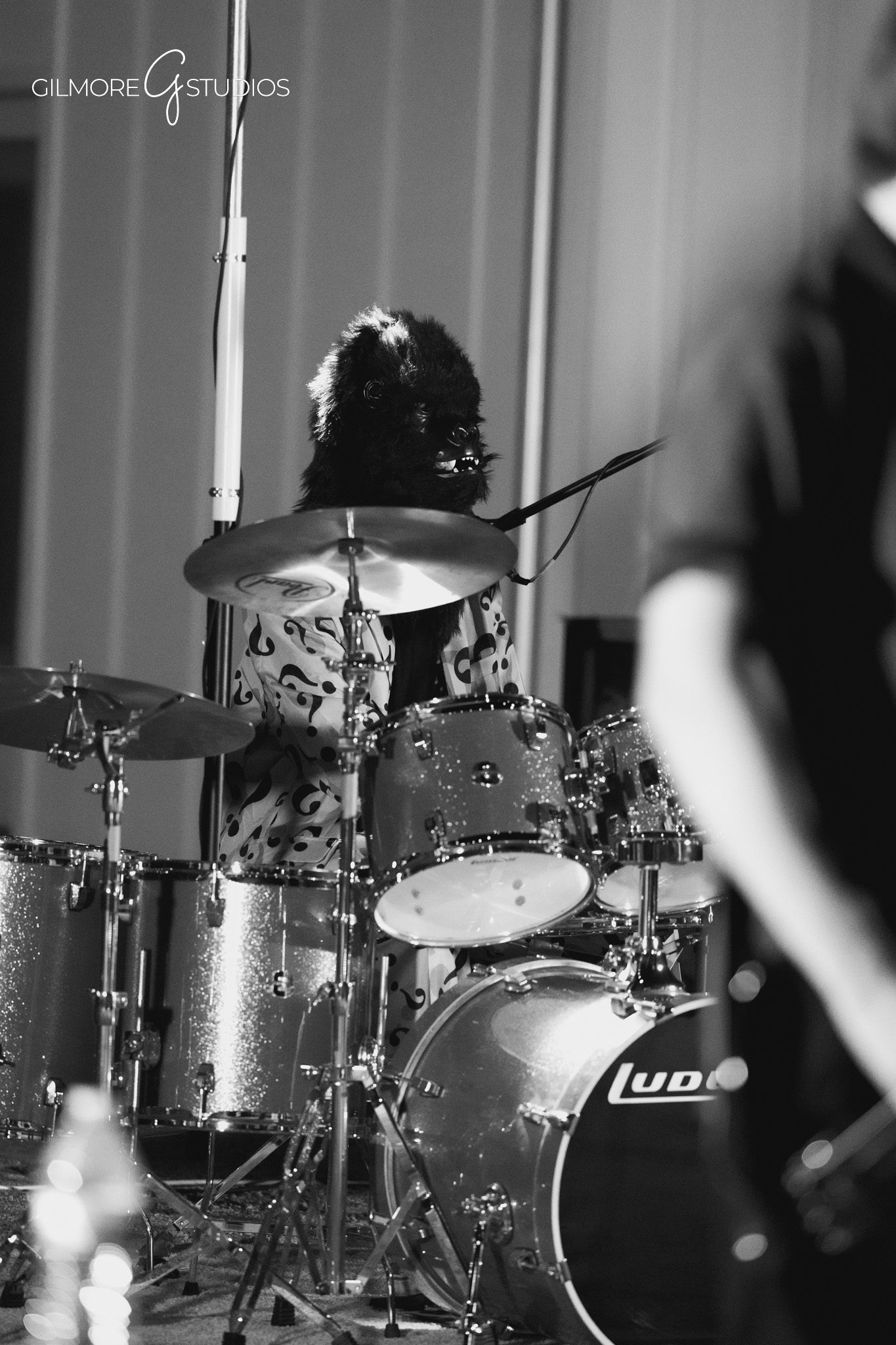 Live band photography documenting a concert in downtown Gilbert Arizona

Music photography capturing live vocals during a Gilbert concert