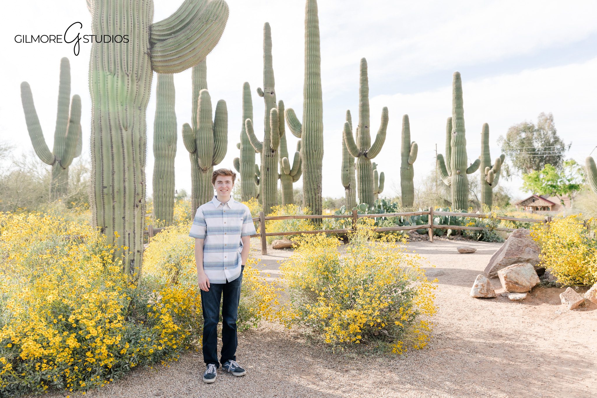 Riparian Preserve senior portrait photographed by an Arizona senior photographer

High school senior photoshoot for a guy at the Riparian Preserve captured professionally