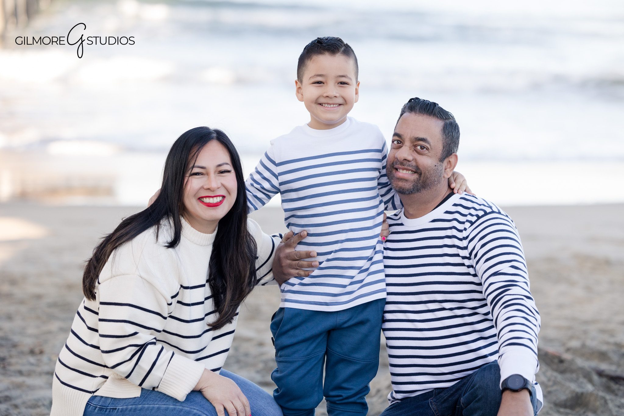 Birthday portrait photography with a boy at Newport Beach pier

Newport Beach child photographer documenting a playful birthday session