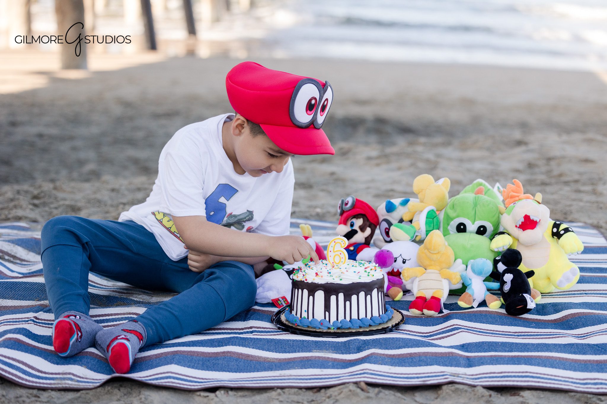 Beach birthday portrait photography featuring a young boy at Newport Pier

Newport Pier birthday photography capturing movement and expression