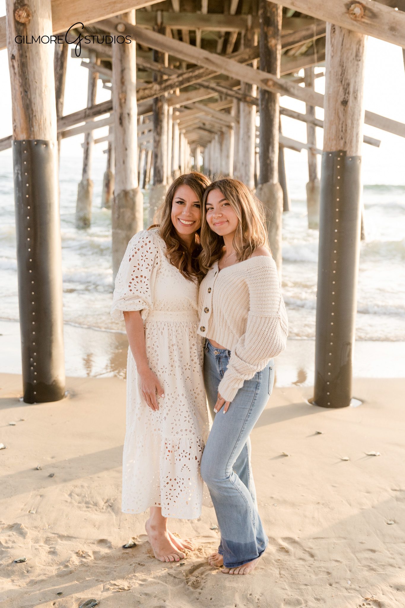 Pier family photography session captured in Southern California light

Newport Beach family portrait photography with coastal scenery