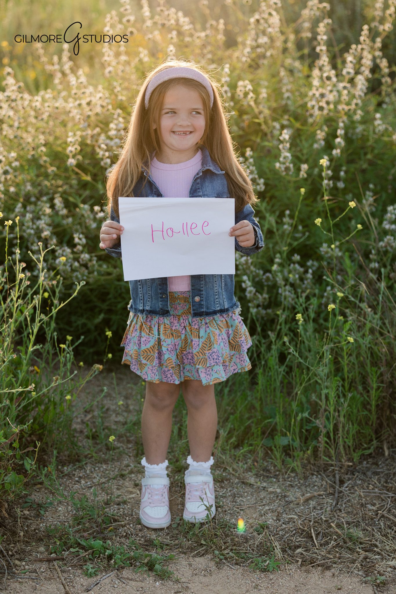 Child birthday photography session at Back Bay featuring a 6 year old girl

Back Bay child photographer capturing a birthday photoshoot for a young girl