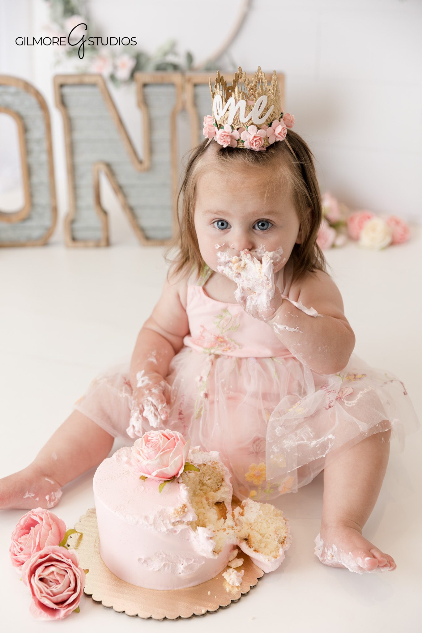 Newport Beach cake smash photographer capturing a baby milestone portrait

First birthday portrait photography captured by a professional photographer