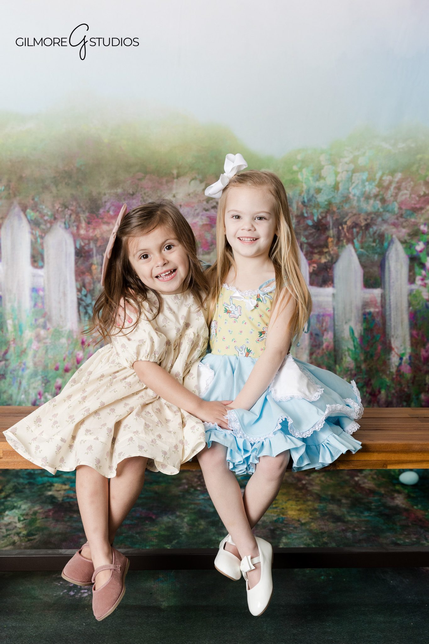 Studio Easter Bunny portrait photographed by an experienced photographer

Family Easter Bunny photography session captured in studio
