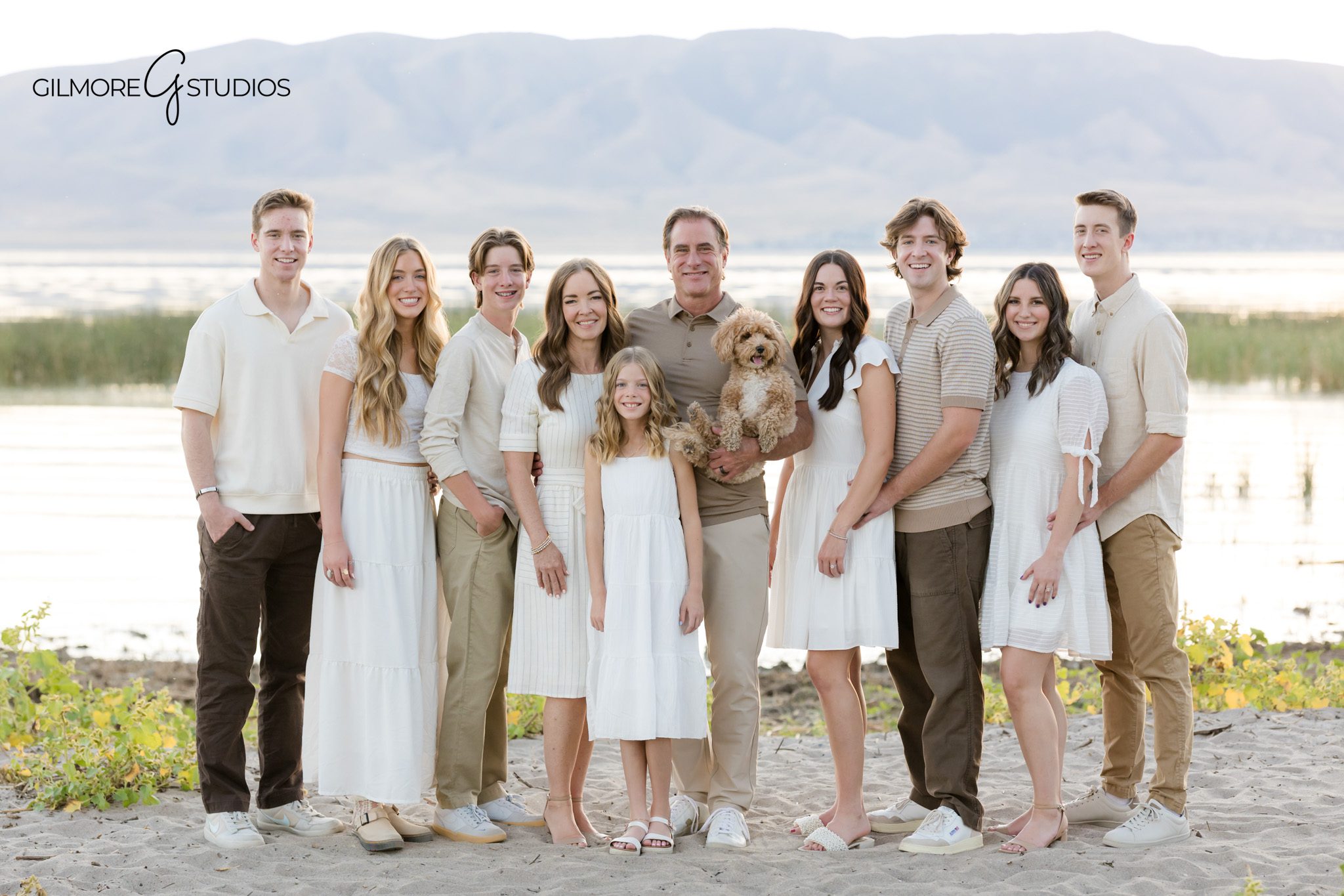 Utah family photographer capturing lifestyle portraits of Just Ingredients founder Karalynne Call.

Outdoor Utah family photography session in golden natural light with Gilmore Studios.