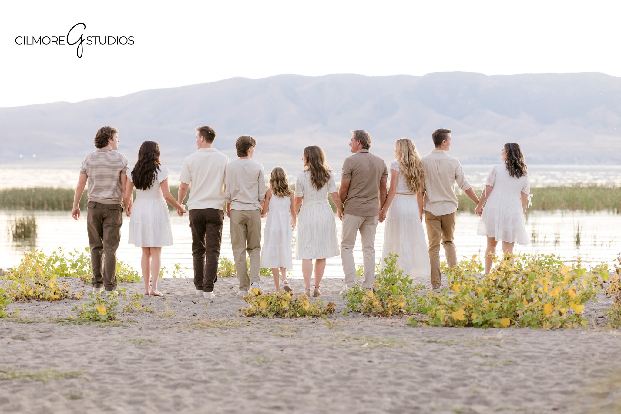 Mother and kids portrait photography with Utah mountain view.

Utah family photographer capturing soft lifestyle moment.