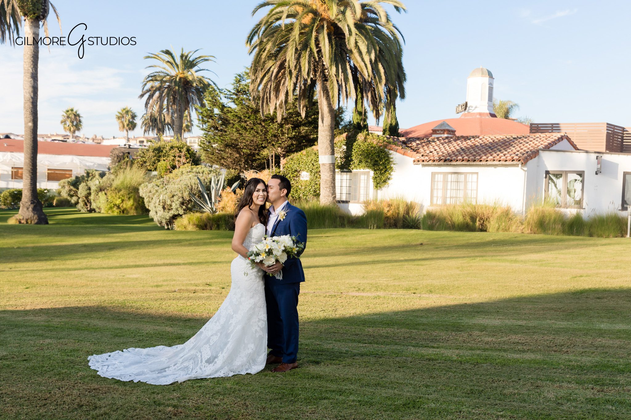 San Clemente wedding portrait photography with refined coastal aesthetic

Bride and groom bridal session photographed at San Clemente Beach