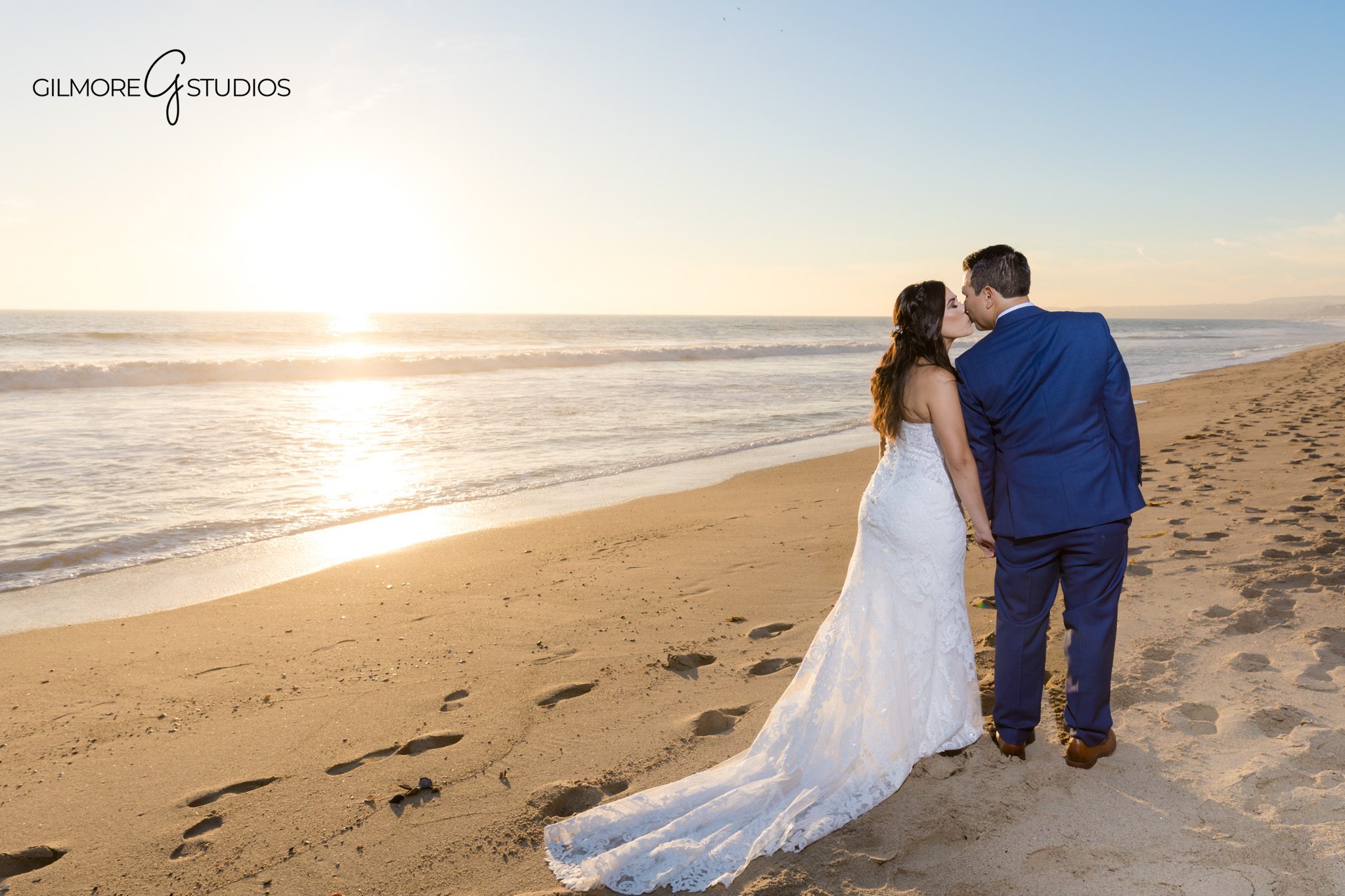 San Clemente coastal bridal photography session photographed professionally

Beach bridal portraits of bride and groom captured by a wedding photographer