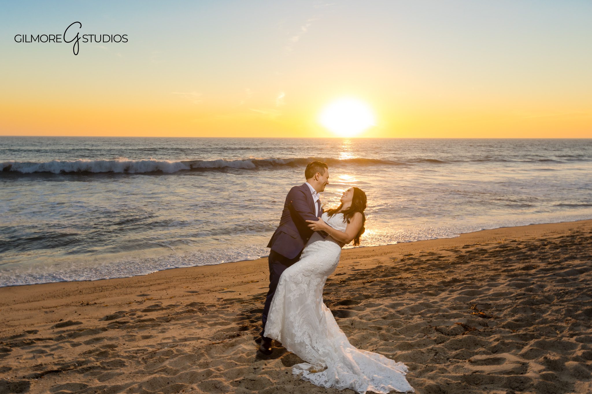 Bride and groom wedding portrait photography with San Clemente coastline

San Clemente beach bridal session photographed with natural movement