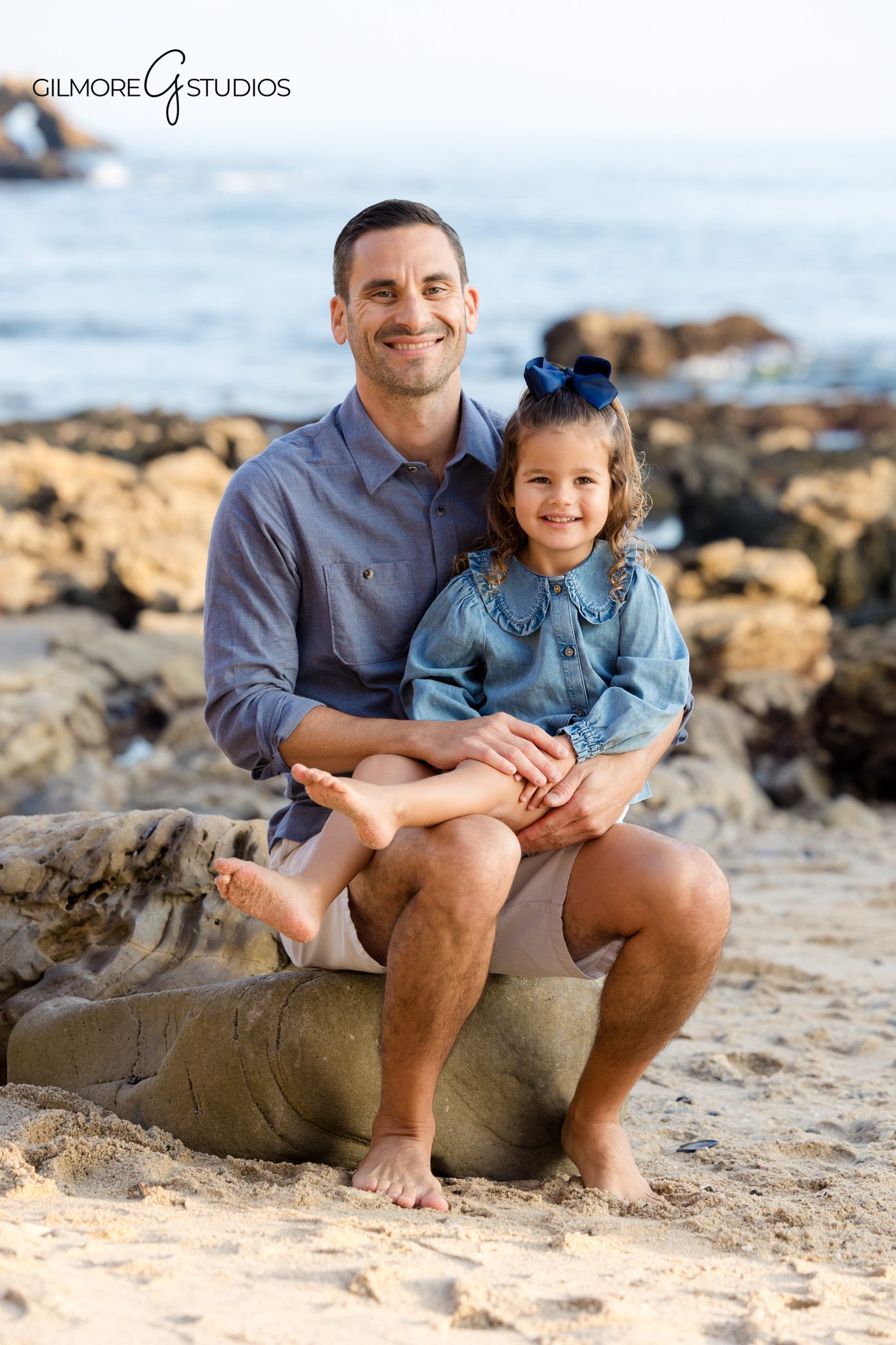 CDM candid sibling portrait on the coast

Kids beach portrait photography Little Corona