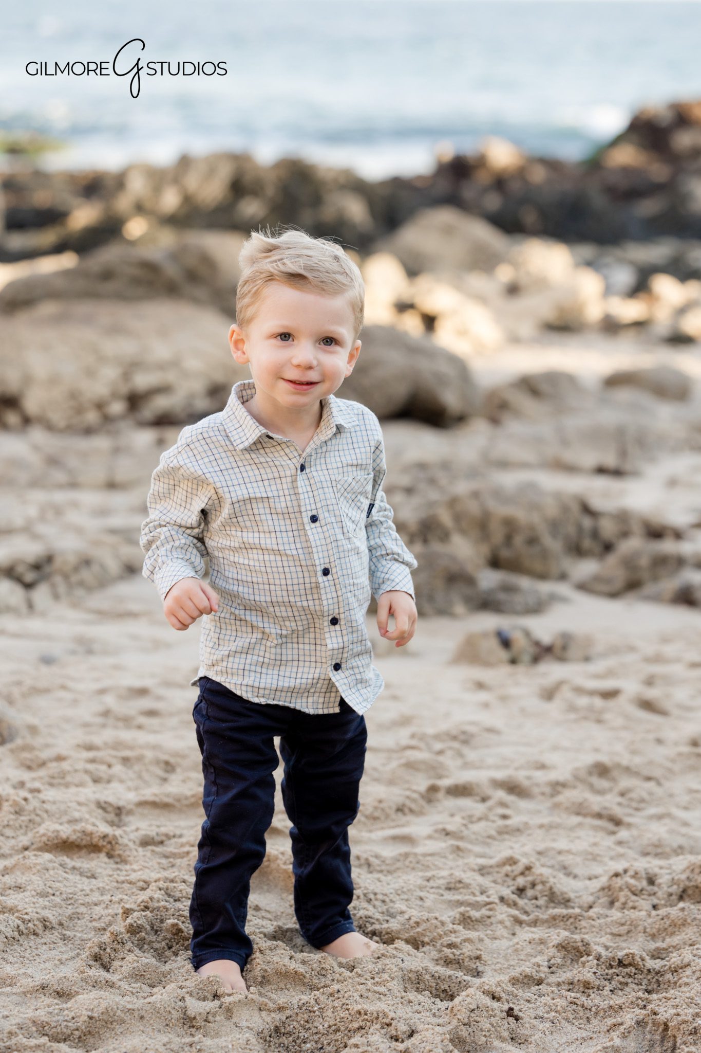 Newport Beach family photographer capturing joyful family interaction at Little Corona

Corona del Mar family photography session with relaxed posing