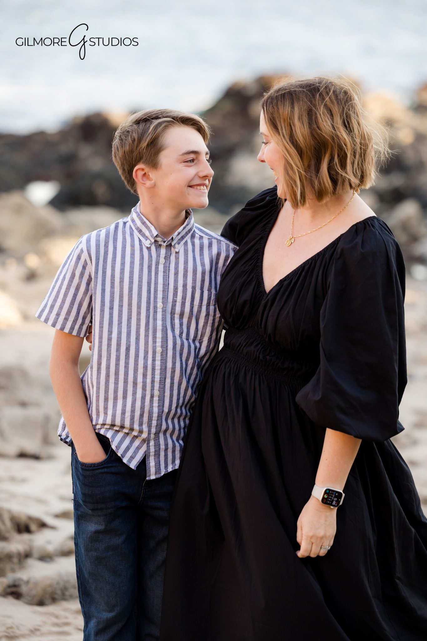 Newport Beach family photographer photographing parents and children together at Little Corona CDM

Little Corona CDM family photography session with candid storytelling