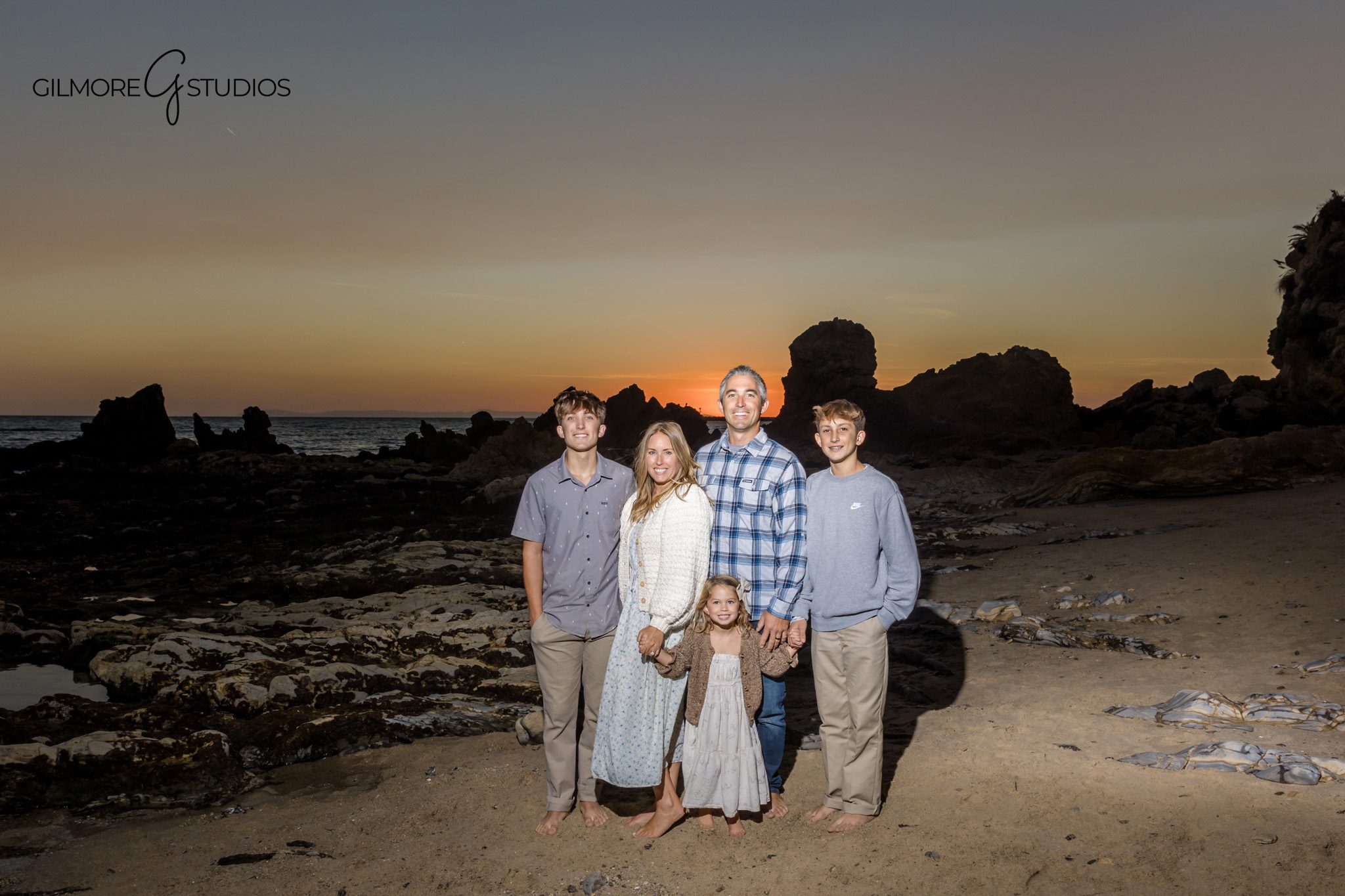 Newport Beach family photographer capturing joyful family moments at Little Corona

Corona del Mar family photography session with relaxed posing