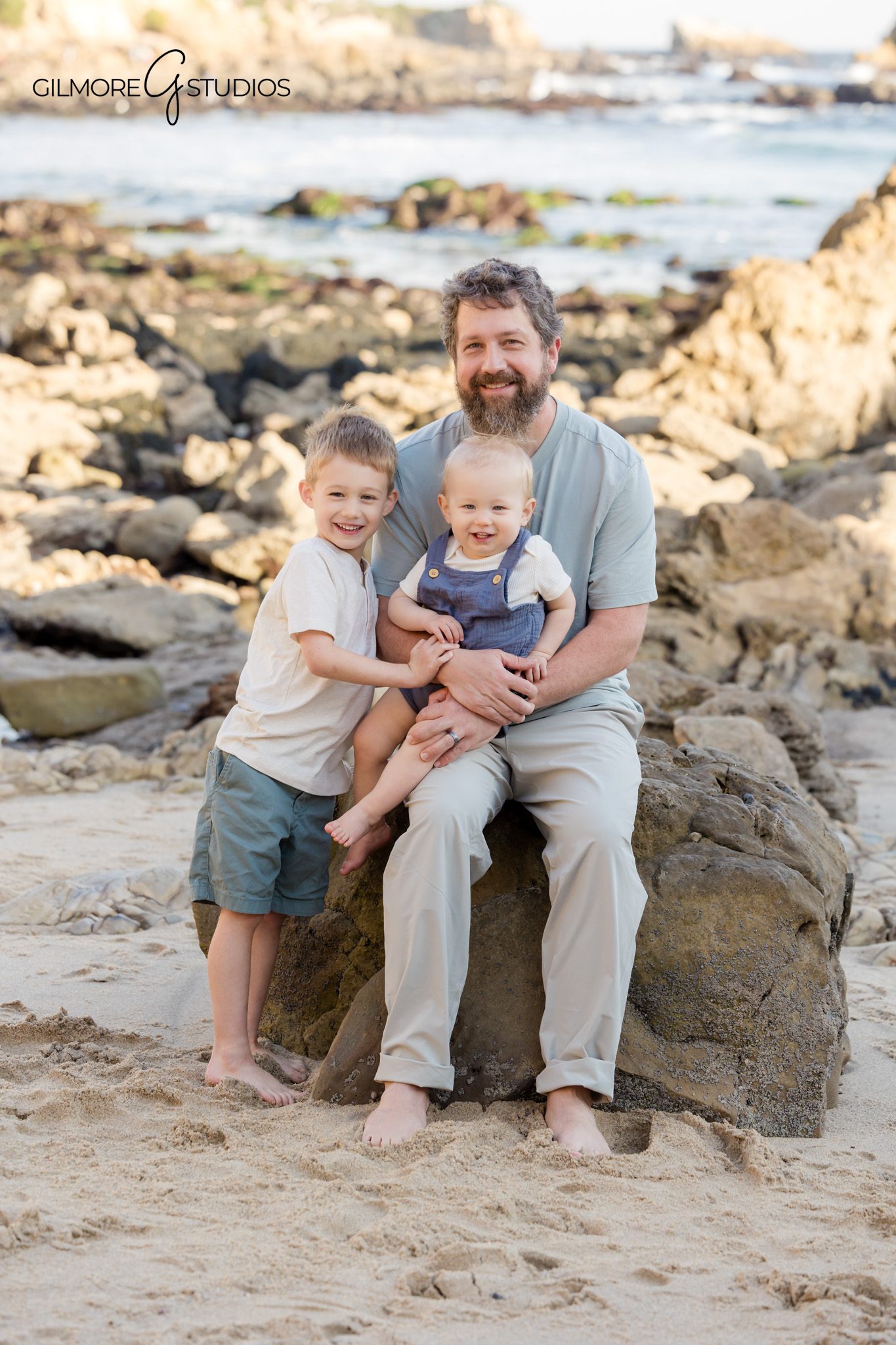 Corona del Mar family portrait photography at Little Corona Beach by a professional family photographer

Newport Beach family photographer capturing candid family moments at Little Corona Beach