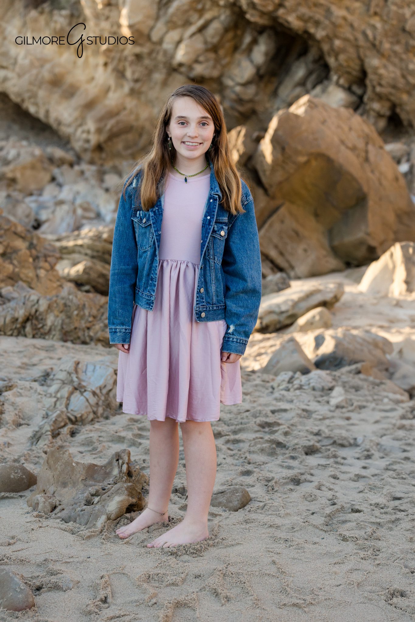 Newport Beach family photographer photographing coastal family connection at Little Corona

Little Corona coastal family mini photoshoot with timeless style