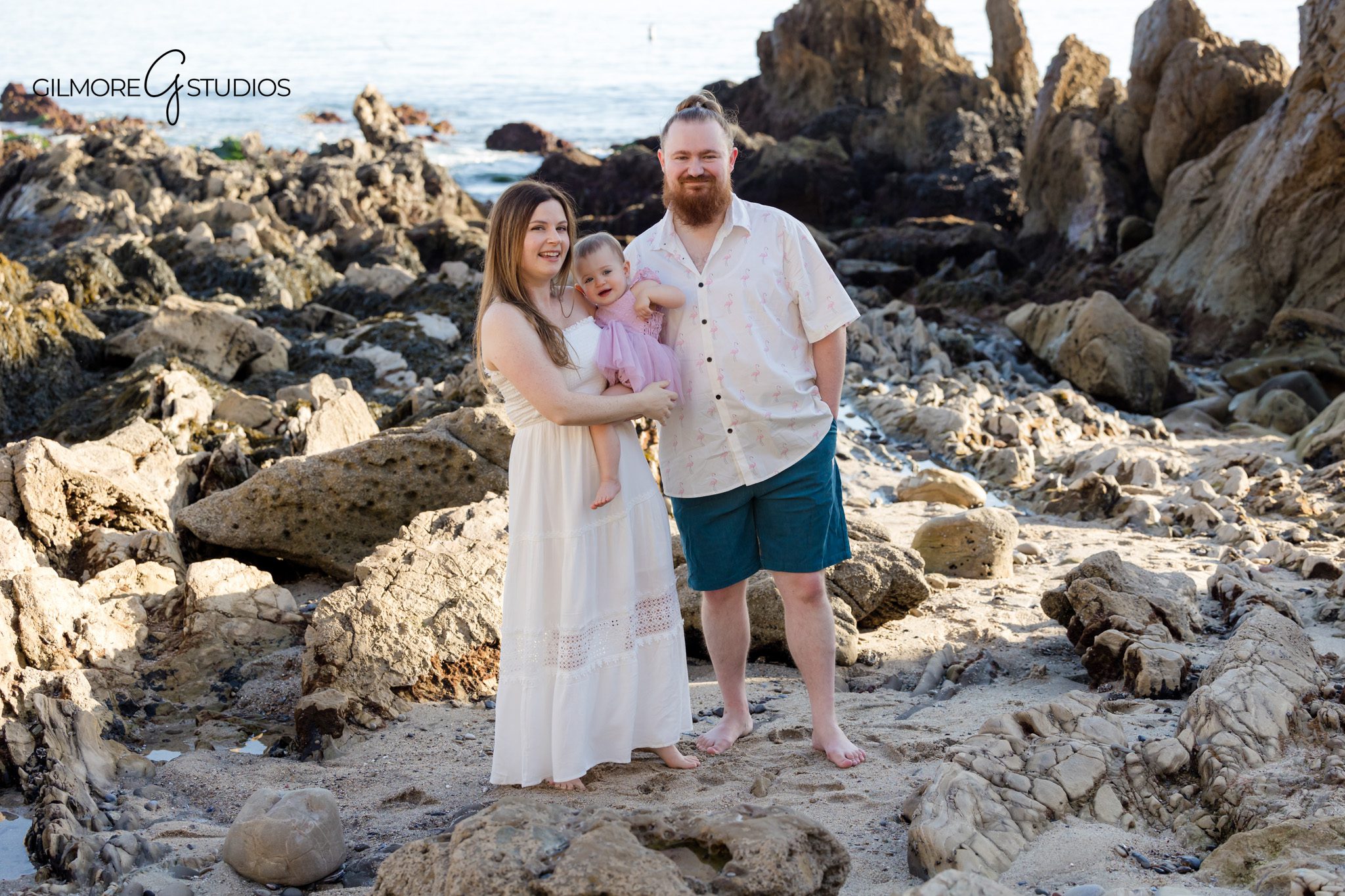 Little Corona Beach family mini session captured by a professional family photographer

Corona del Mar family photographer documenting a quick beach family photoshoot