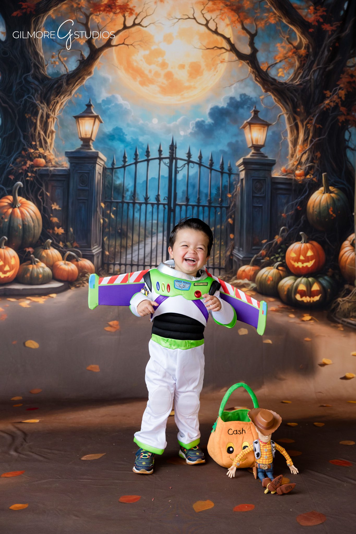 Halloween mini session photography capturing siblings together
Client appreciation portrait photography featuring festive Halloween styling