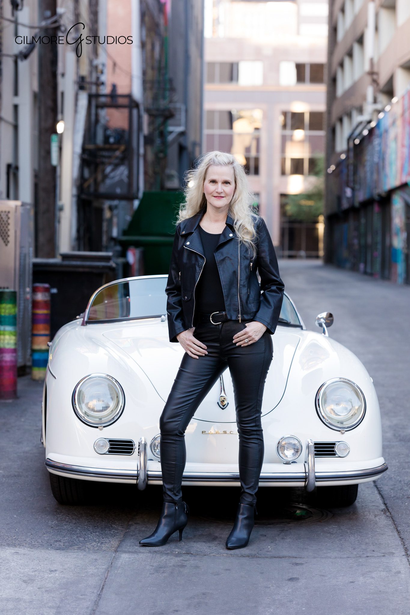 Porsche lifestyle portrait photography captured by a professional photographer

Luxury couple photography with Porsche photographed in Phoenix