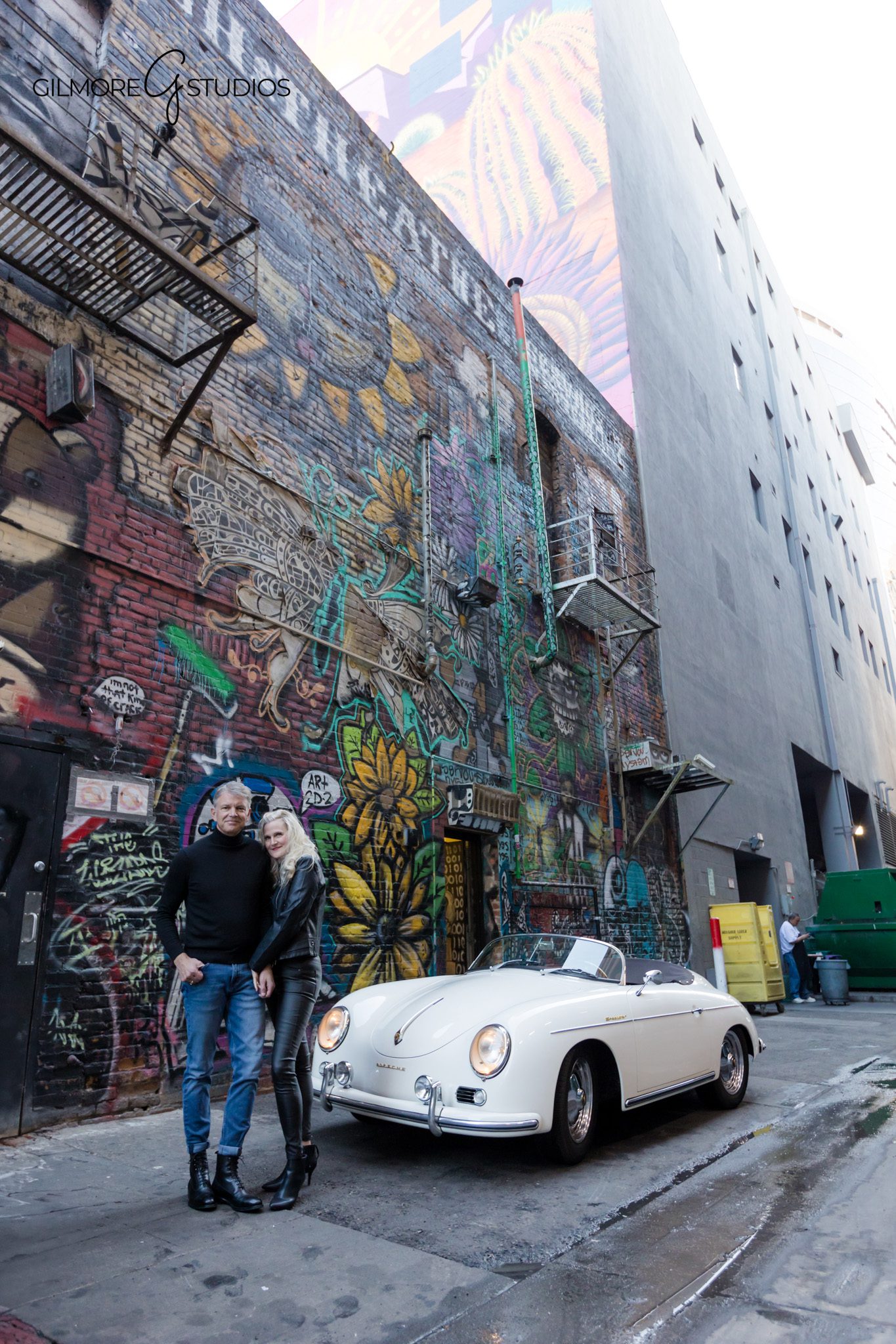Editorial luxury couple portrait with Porsche photographed professionally

Porsche lifestyle couple photography session with modern Phoenix scenery