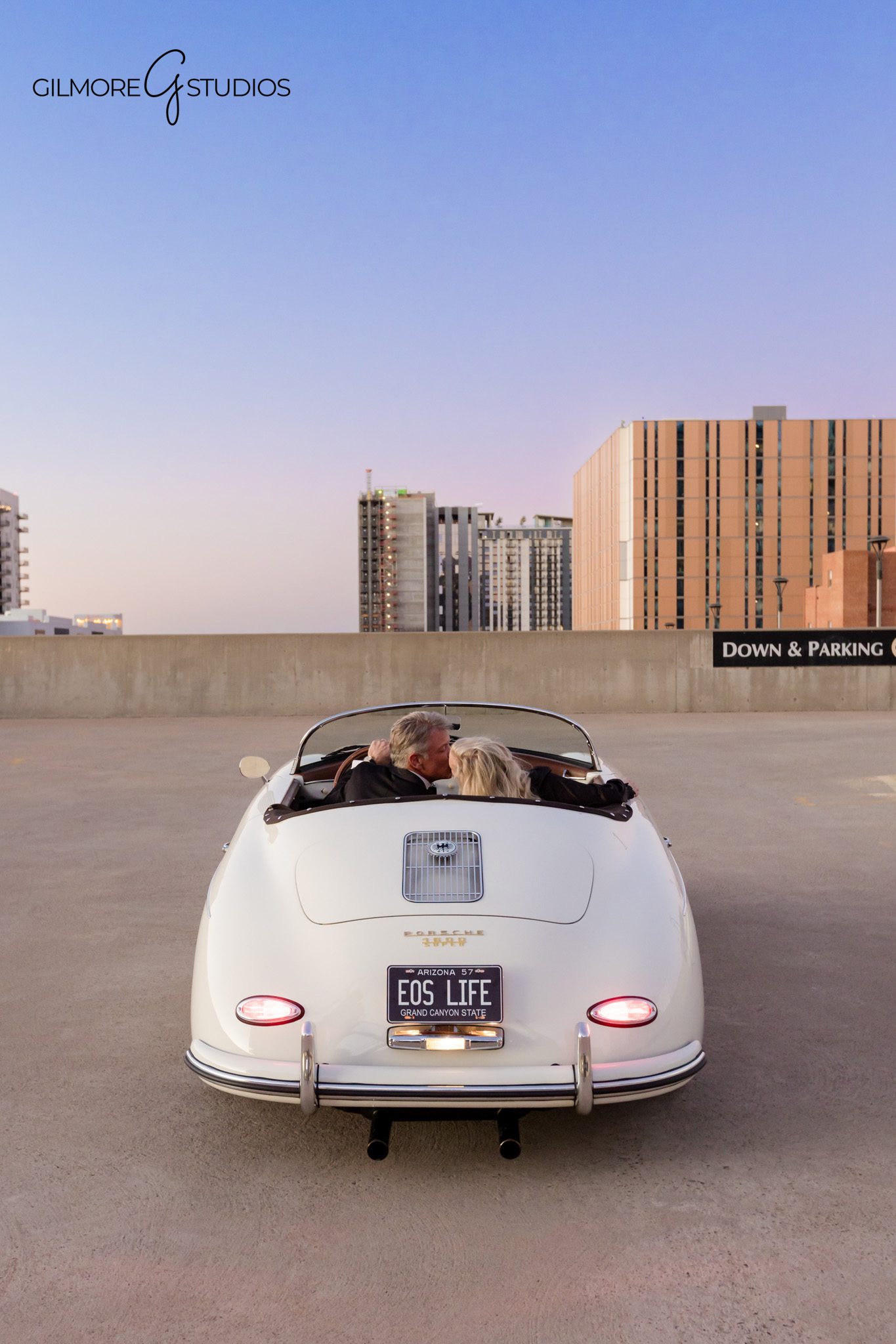 Luxury Porsche couple photography captured by an experienced photographer

Phoenix Arizona editorial photography session featuring Porsche couple