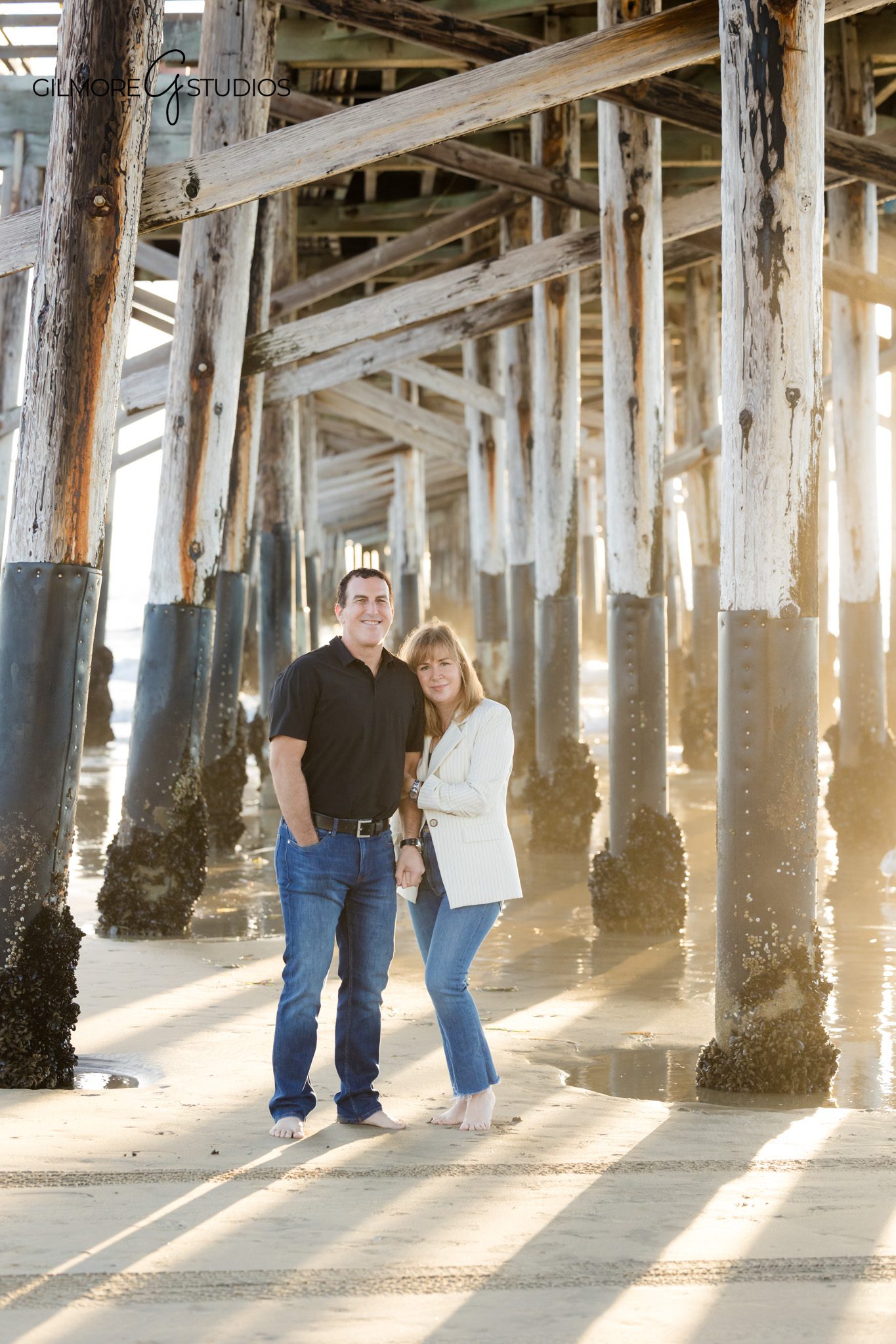 Newport Pier family portrait photography capturing natural teen expressions
Teen girls family photography session photographed along the Newport Pier shoreline