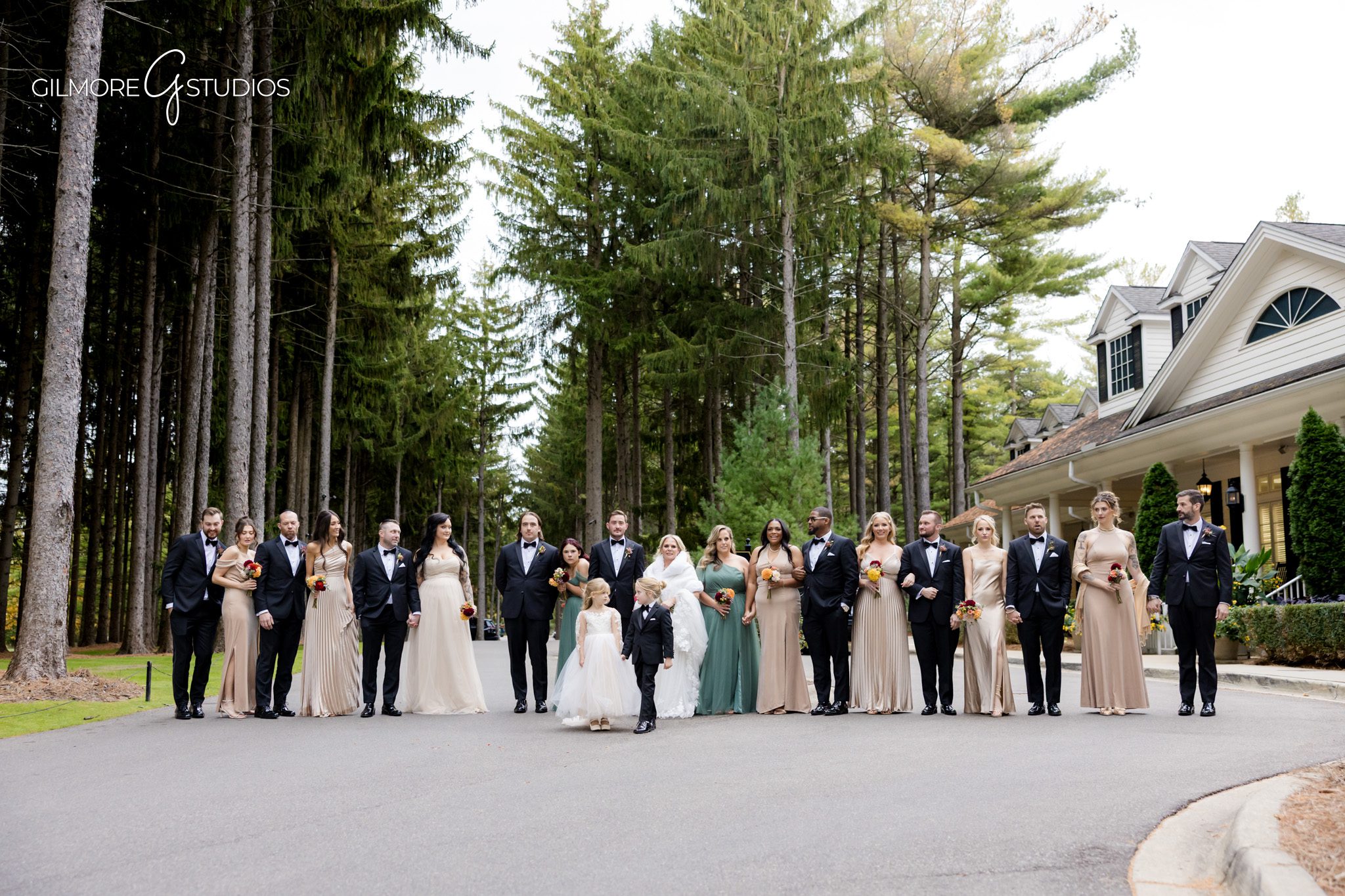 Couple portraits photographed along Shepherds Hollow pathways.

Bridal veil photography with soft forest light.
