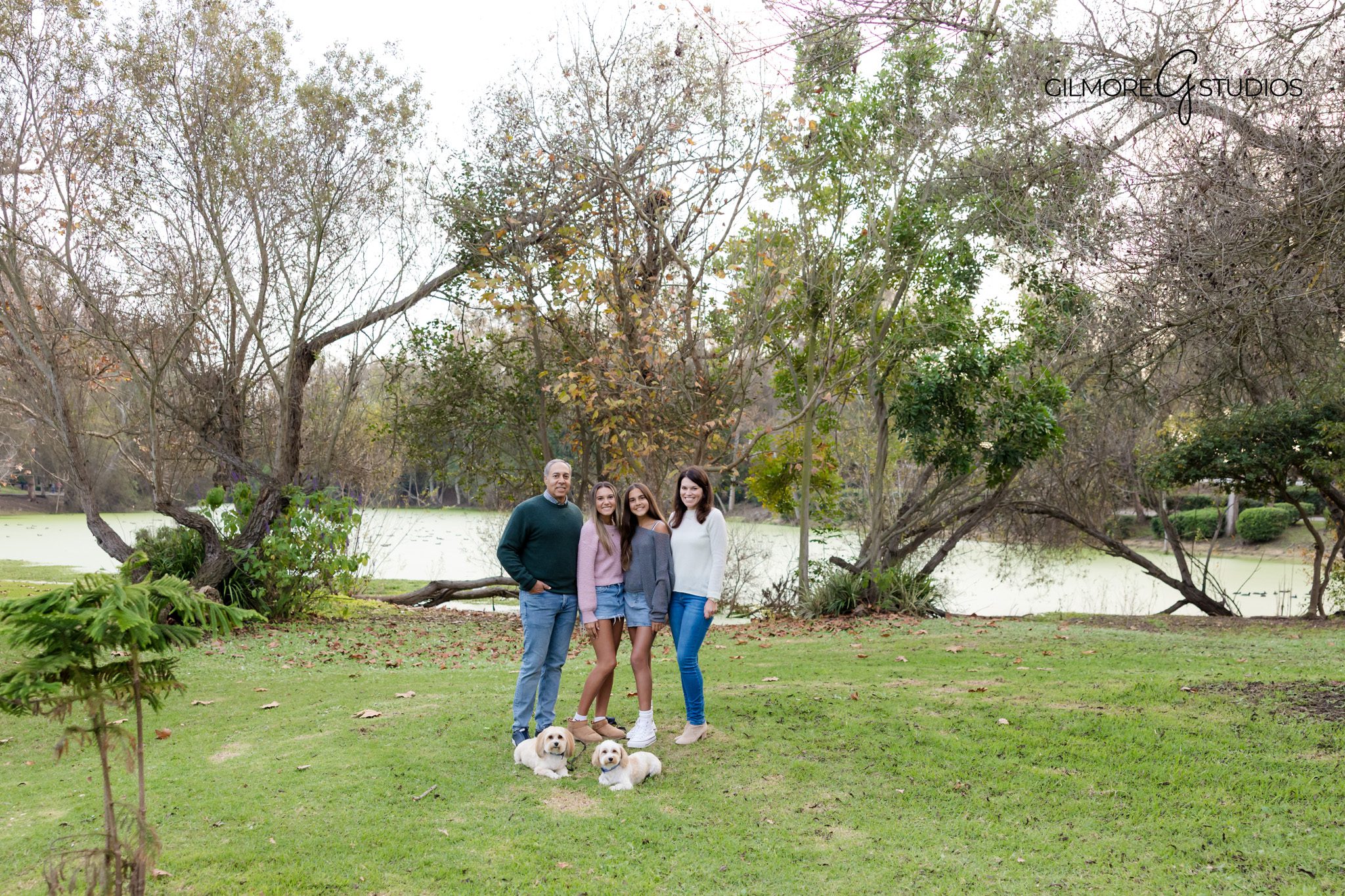 HB Central Library family photographer capturing candid portraits in Orange County.

Family photography outside Huntington Beach Central Library with natural light.