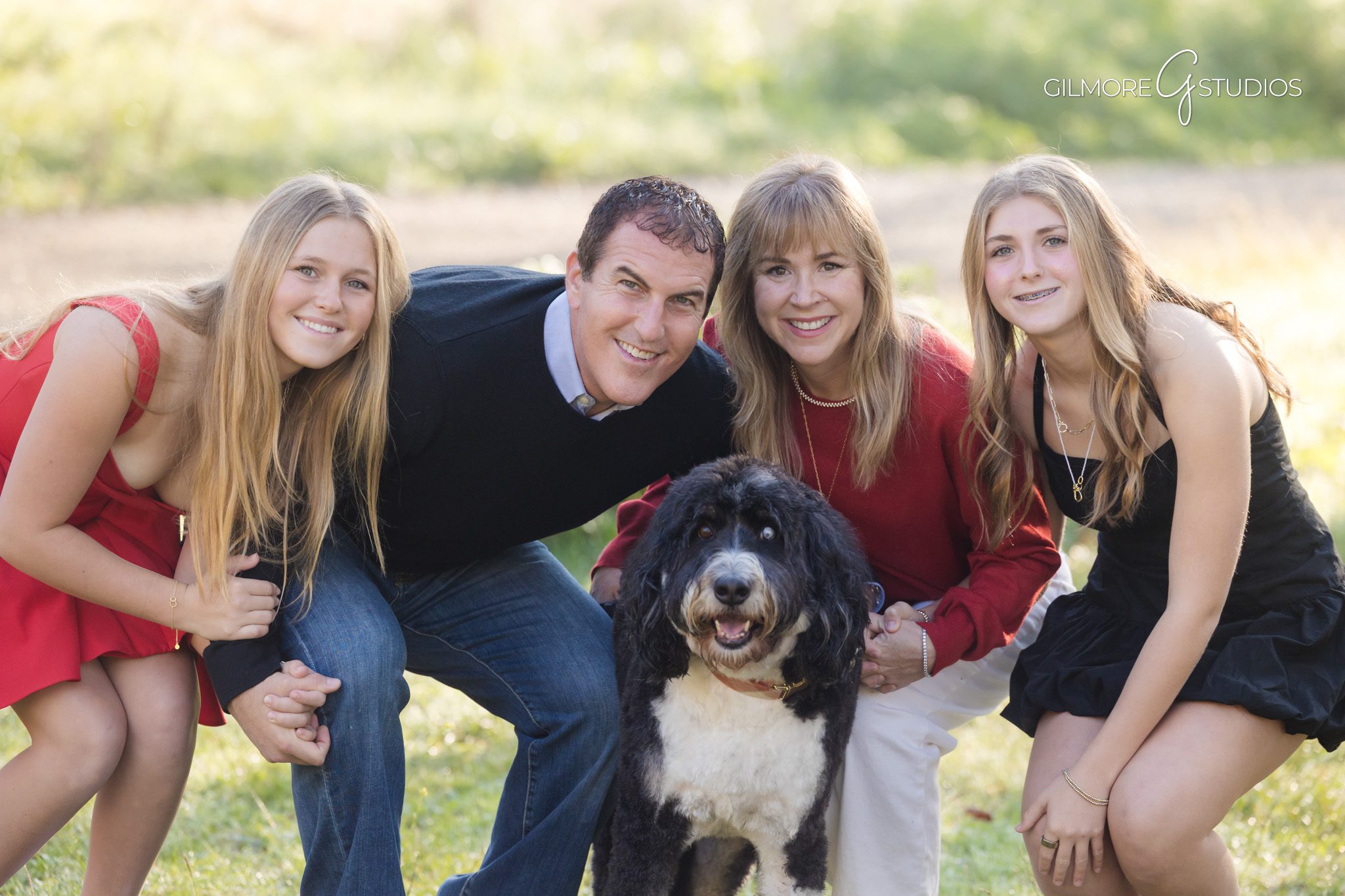Newport Beach family portrait photographed by a professional family photographer

Family photography session in Newport Beach with parents and children captured naturally