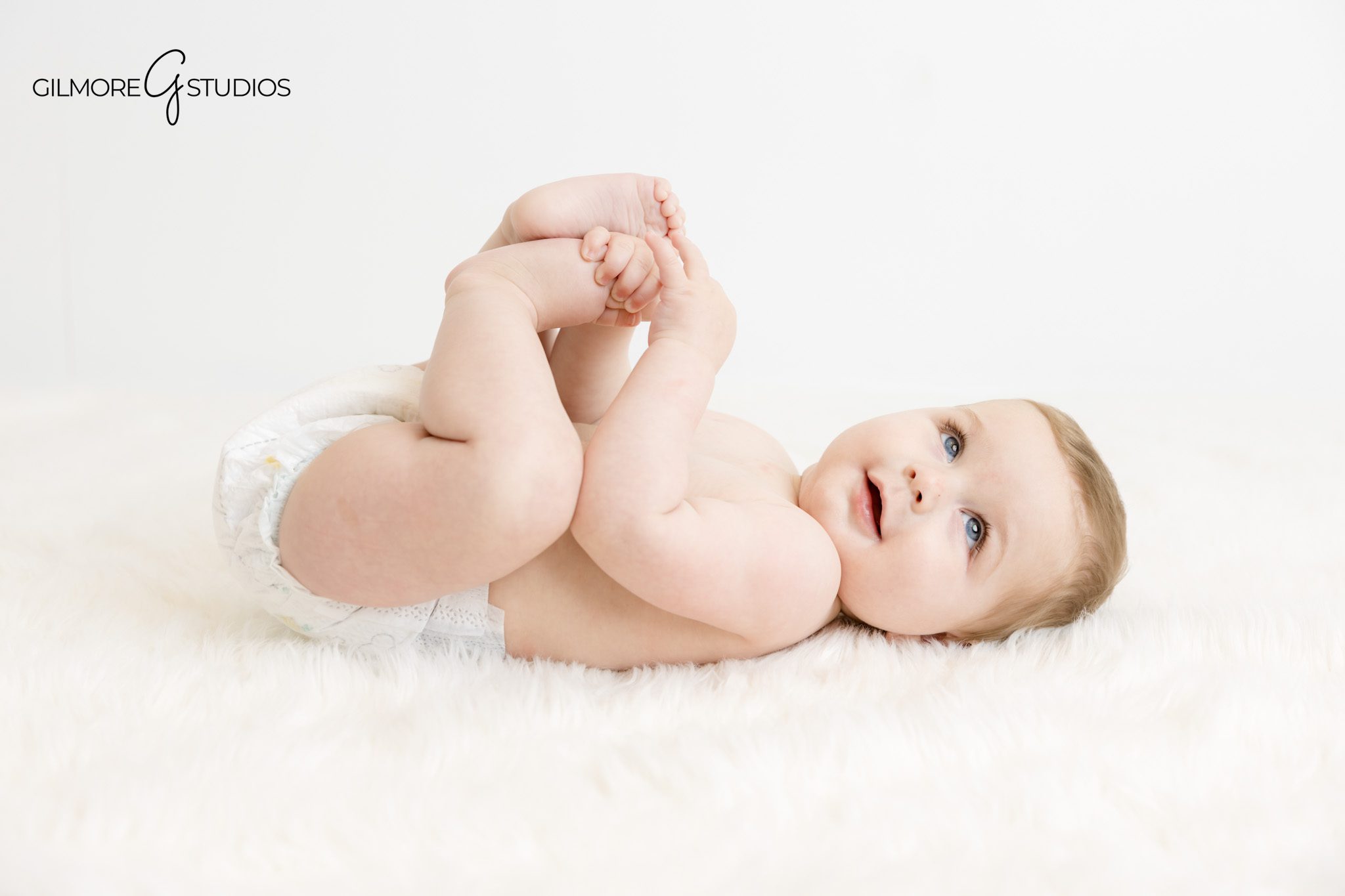 Arizona portrait photography session designed for long term keepsakes

Gilbert portrait photographer capturing a relaxed portrait pose
