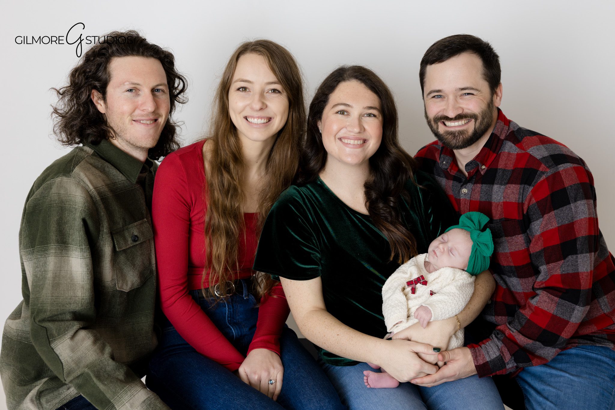 Family photography session designed to feel natural and relaxed
Professional family photographer capturing beachside family portraits