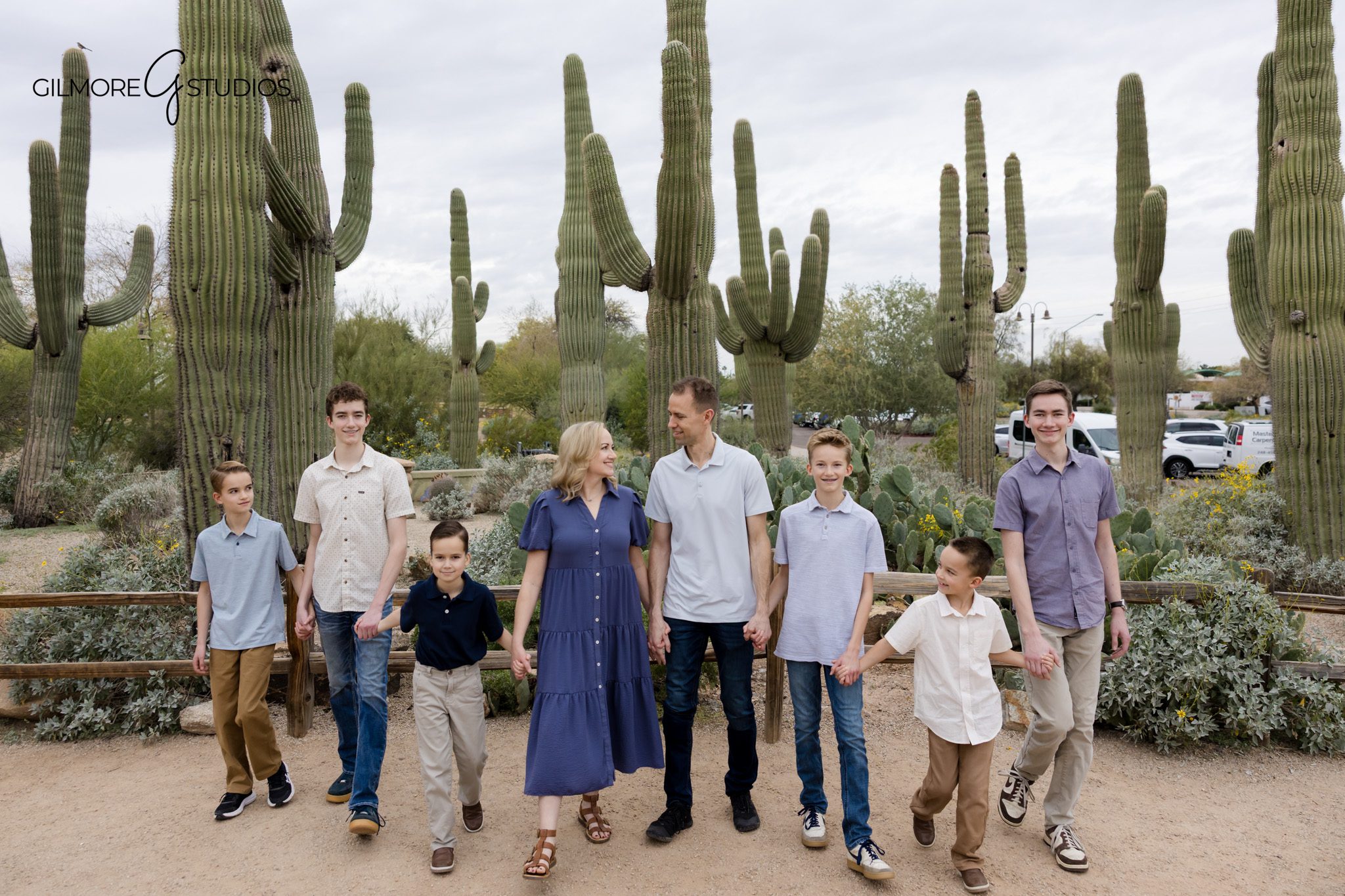 Arizona family photographer photographing a natural family portrait

Queen Creek family photography created for long term display