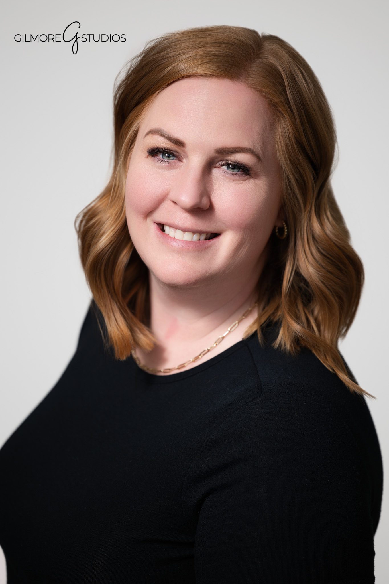 Utah portrait photography with soft backgrounds for Just Ingredients branding.

Branding photographer capturing outdoor lifestyle portraits of entrepreneur.