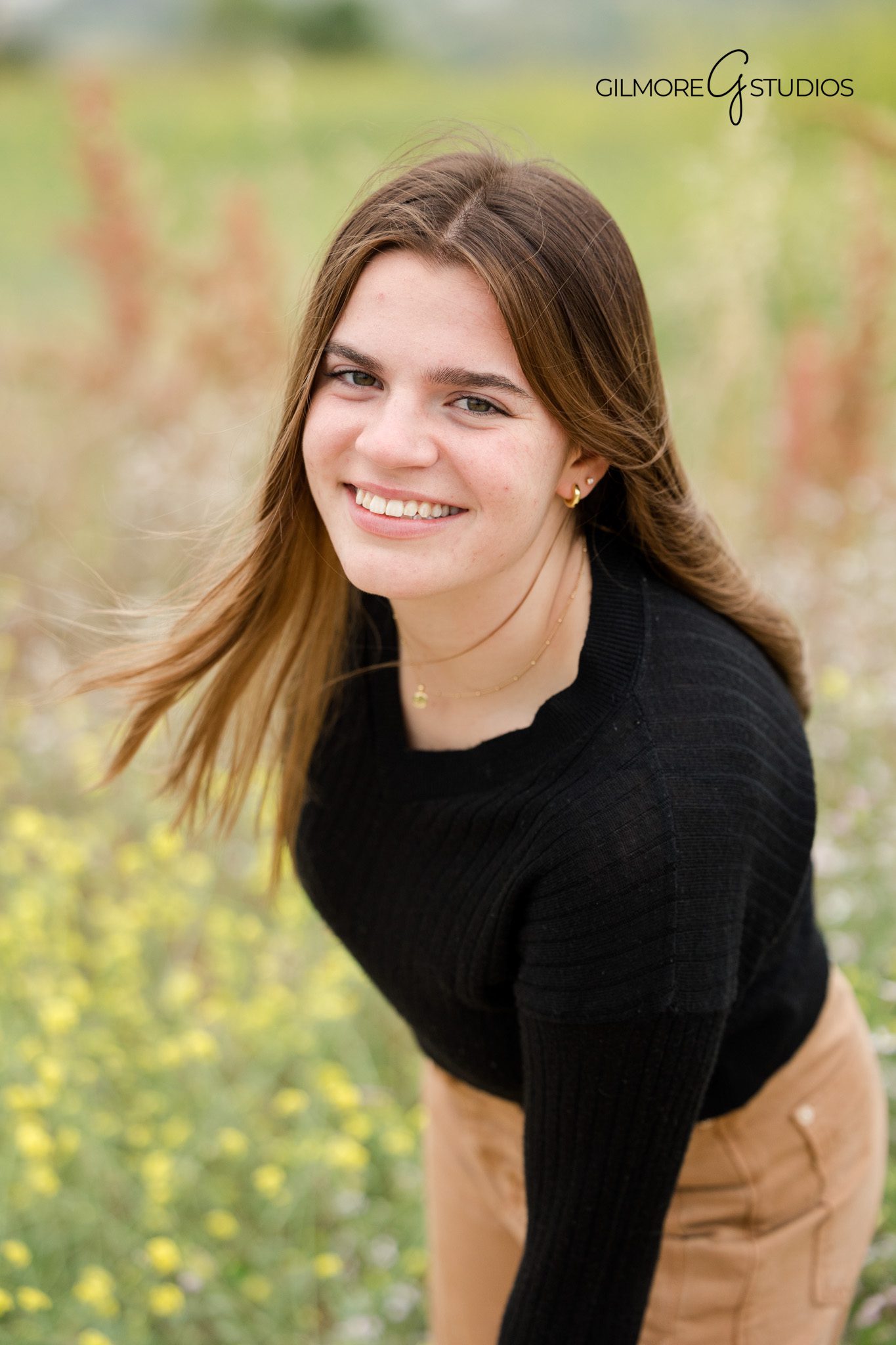 Senior photography session photographed by a Newport Beach portrait photographer

High school senior portrait photography with timeless coastal styling