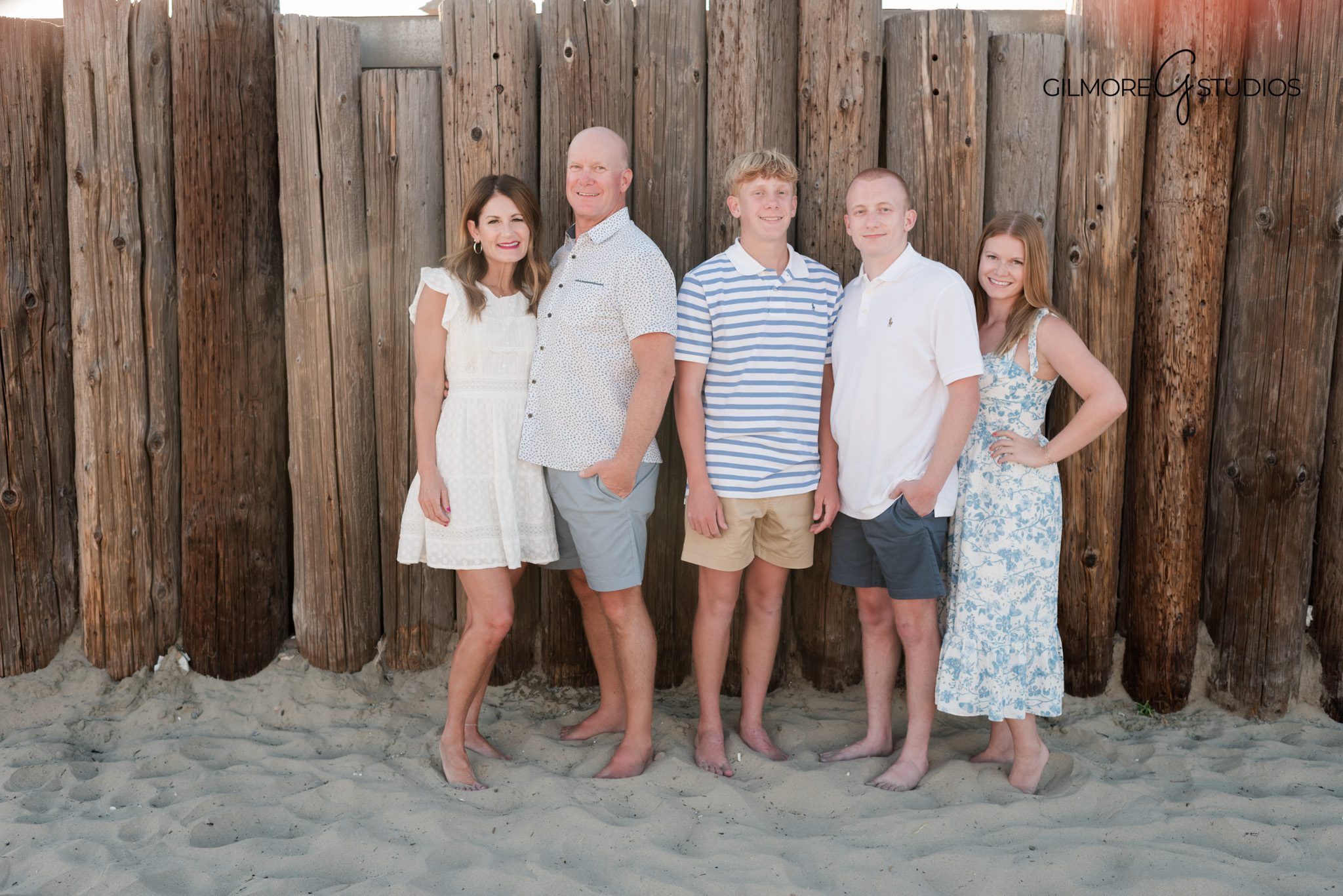 Family photography session at Newport Beach Pier with soft light
Newport Pier family photos designed for generational albums