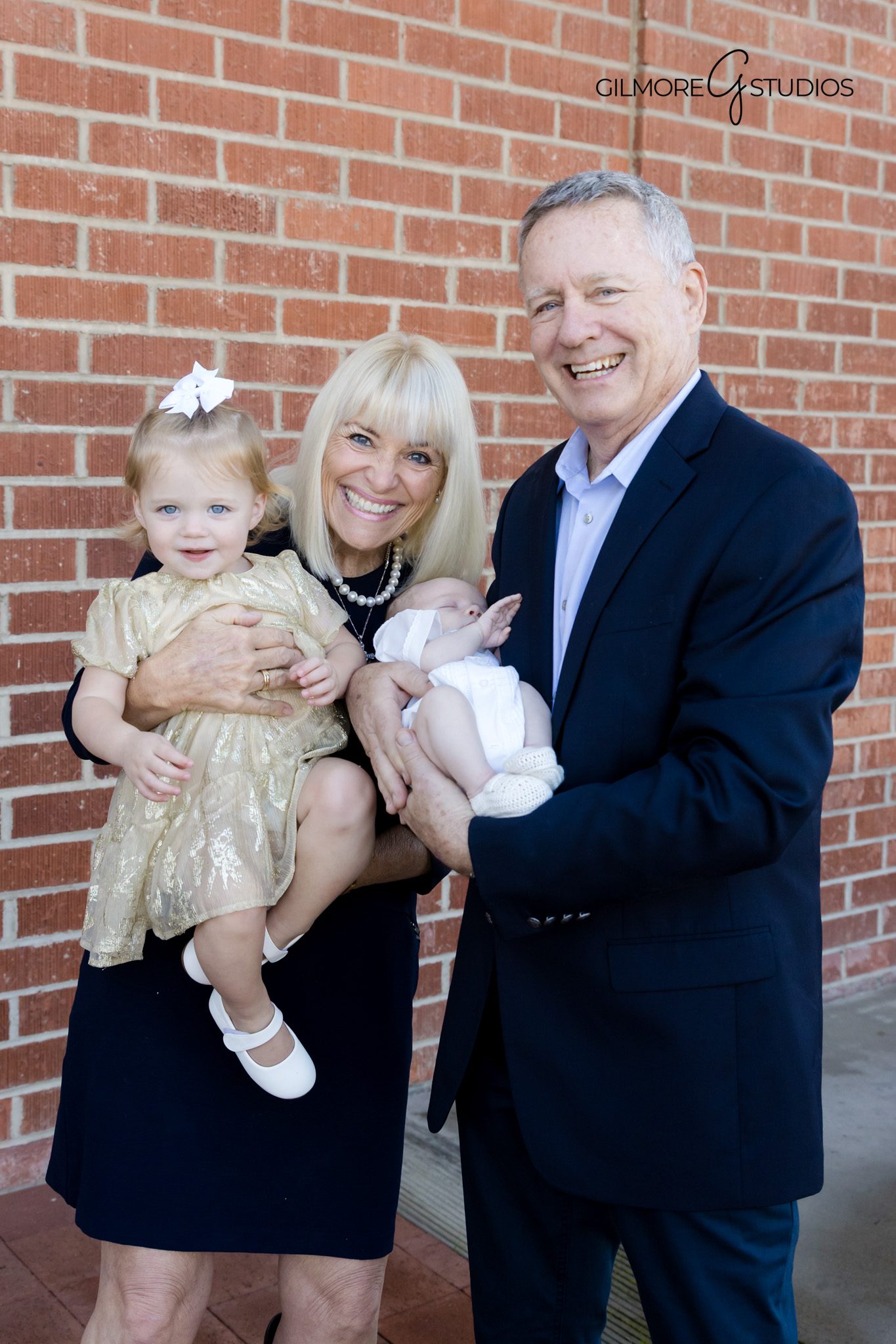 Church baptism photography session photographed by a professional photographer

Newport Beach baptism portrait photography with classic composition