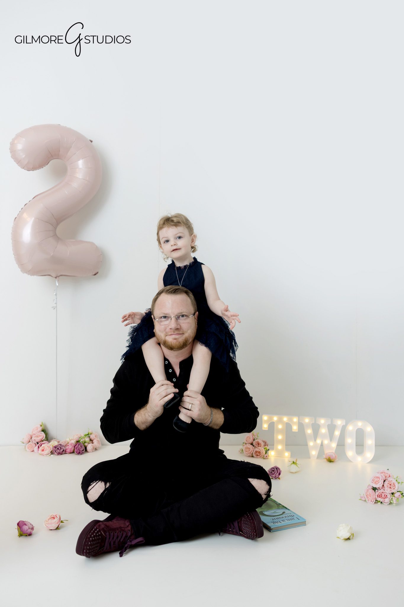 Natural family portrait during a session
Family connection photographed simply