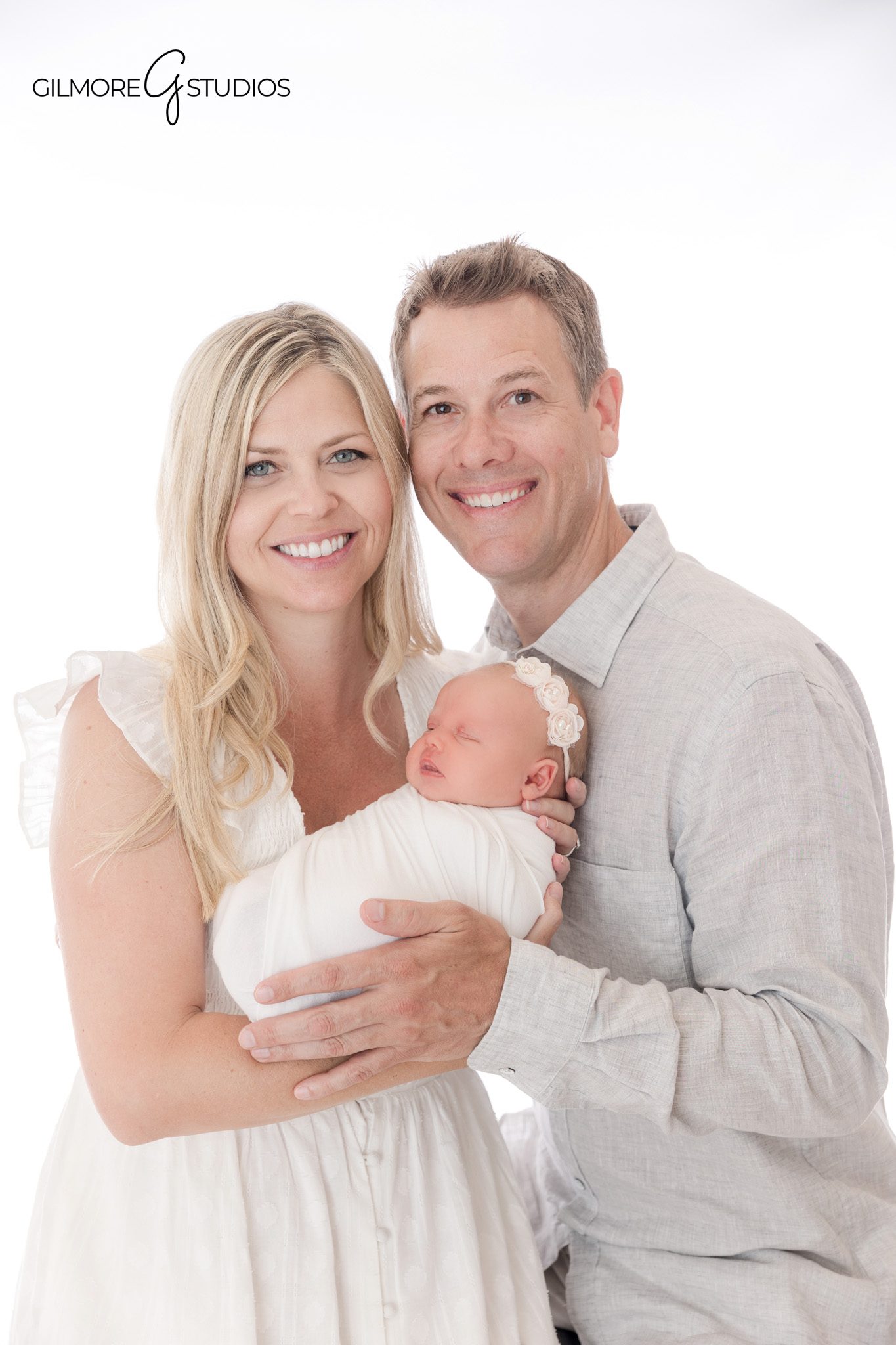 Children photography portrait Queen Creek featuring sibling love

Queen Creek newborn photographer creating heirloom baby portraits