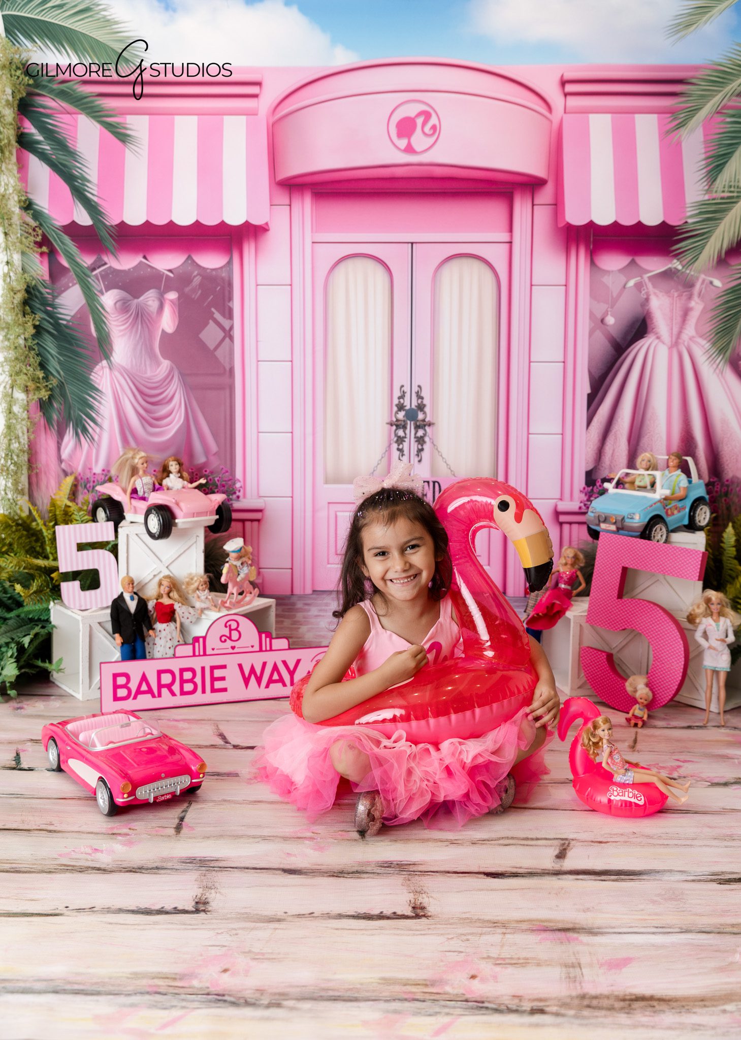 Professional children photography portrait for Barbie themed birthday

Barbie inspired 5th birthday portrait photography in studio