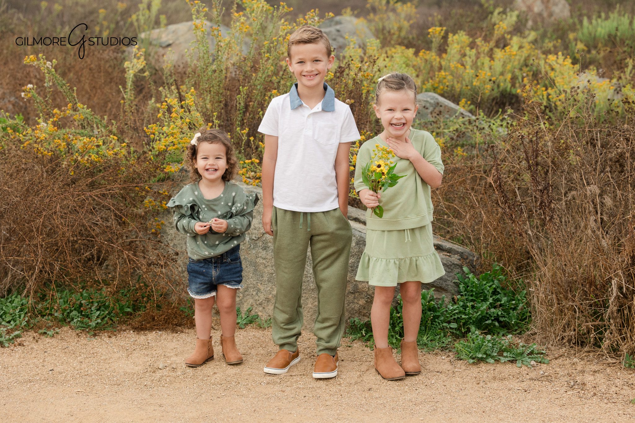 Outdoor family portrait at Back Bay Newport Beach family photographer

Newport Beach photographer capturing family portrait at Back Bay