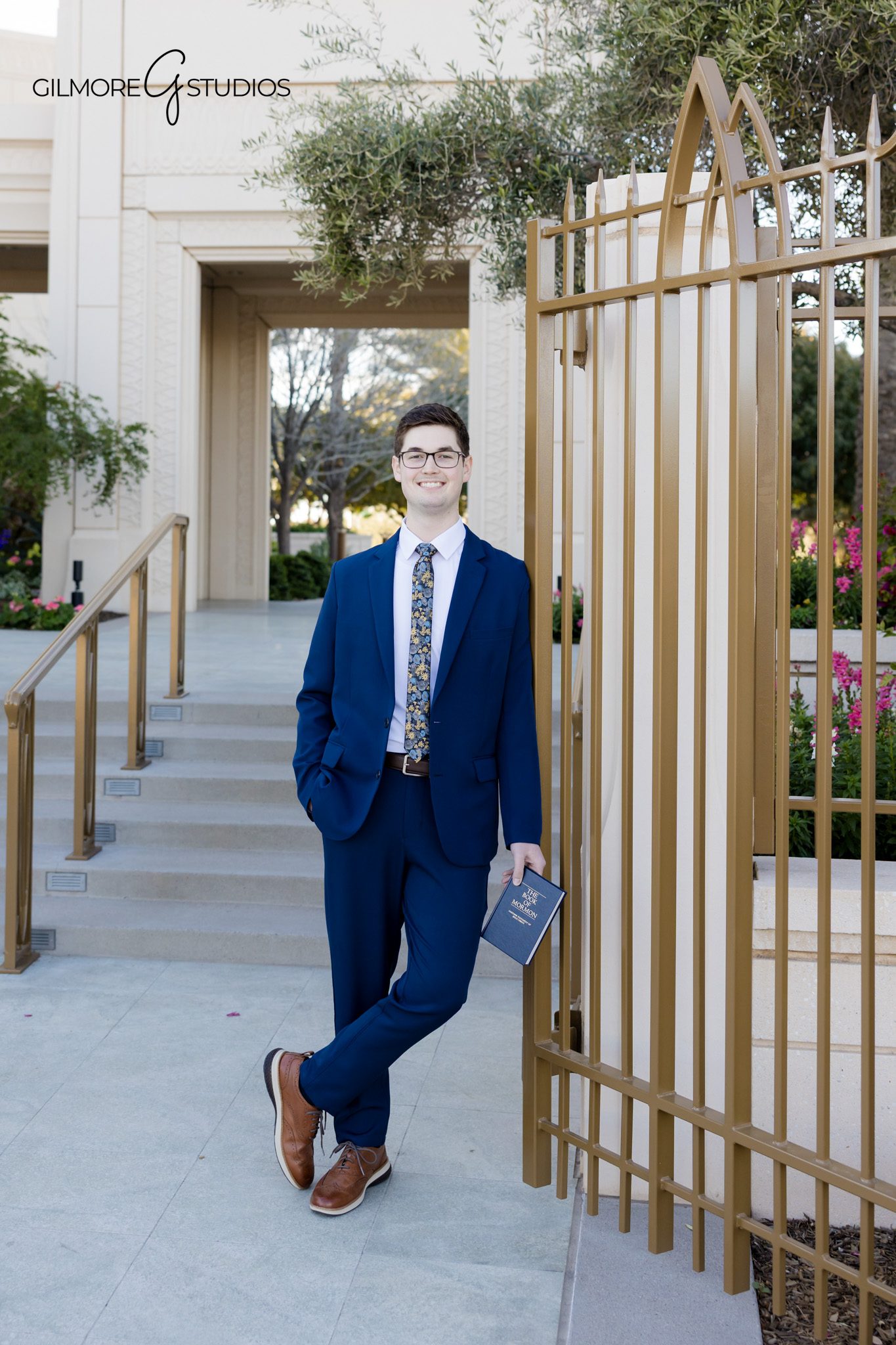LDS missionary portrait photography Gilbert Temple Arizona

Gilbert AZ missionary photographer capturing temple portrait