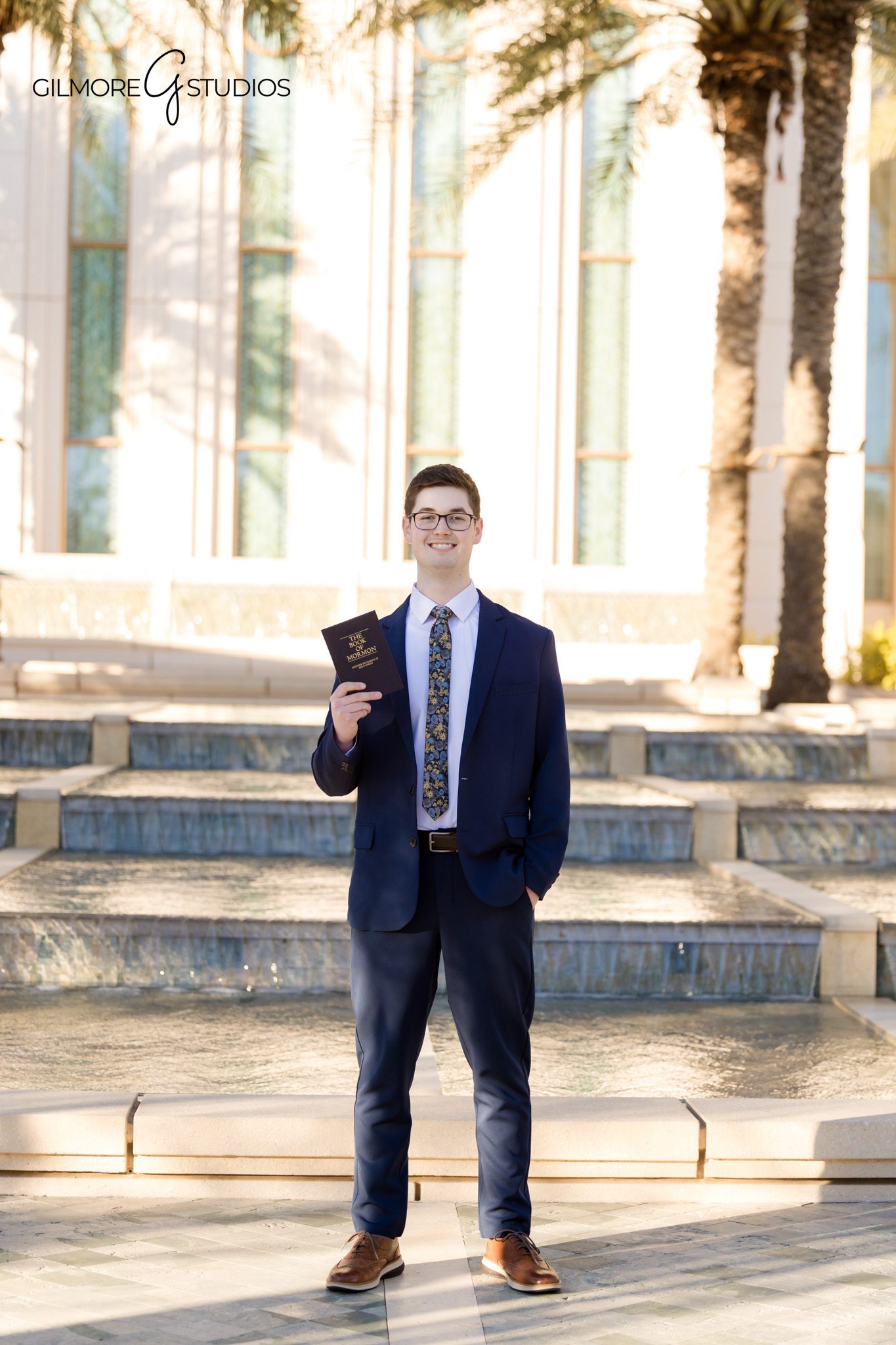 LDS missionary portrait photographer Gilbert Arizona temple

Missionary photography Gilbert AZ temple family portrait