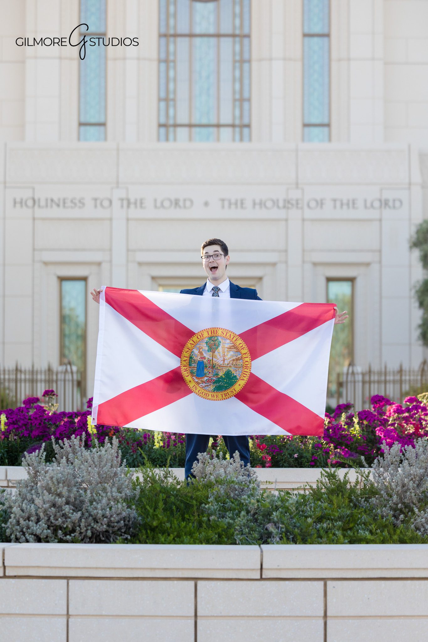 Gilbert AZ temple missionary portrait professional photography

Missionary farewell photography Gilbert Arizona Temple portrait