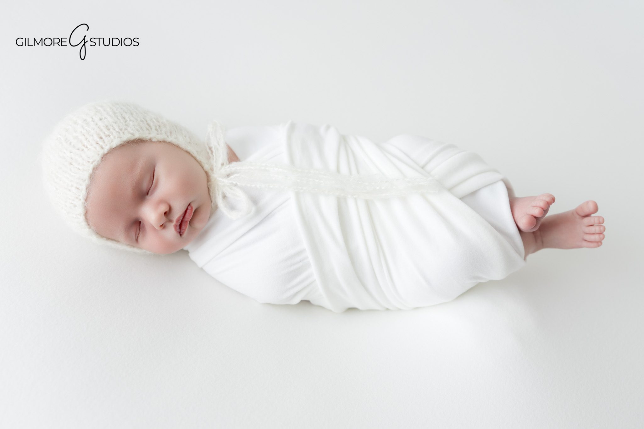 Soft newborn photography portrait

Natural newborn portrait with gentle emotion