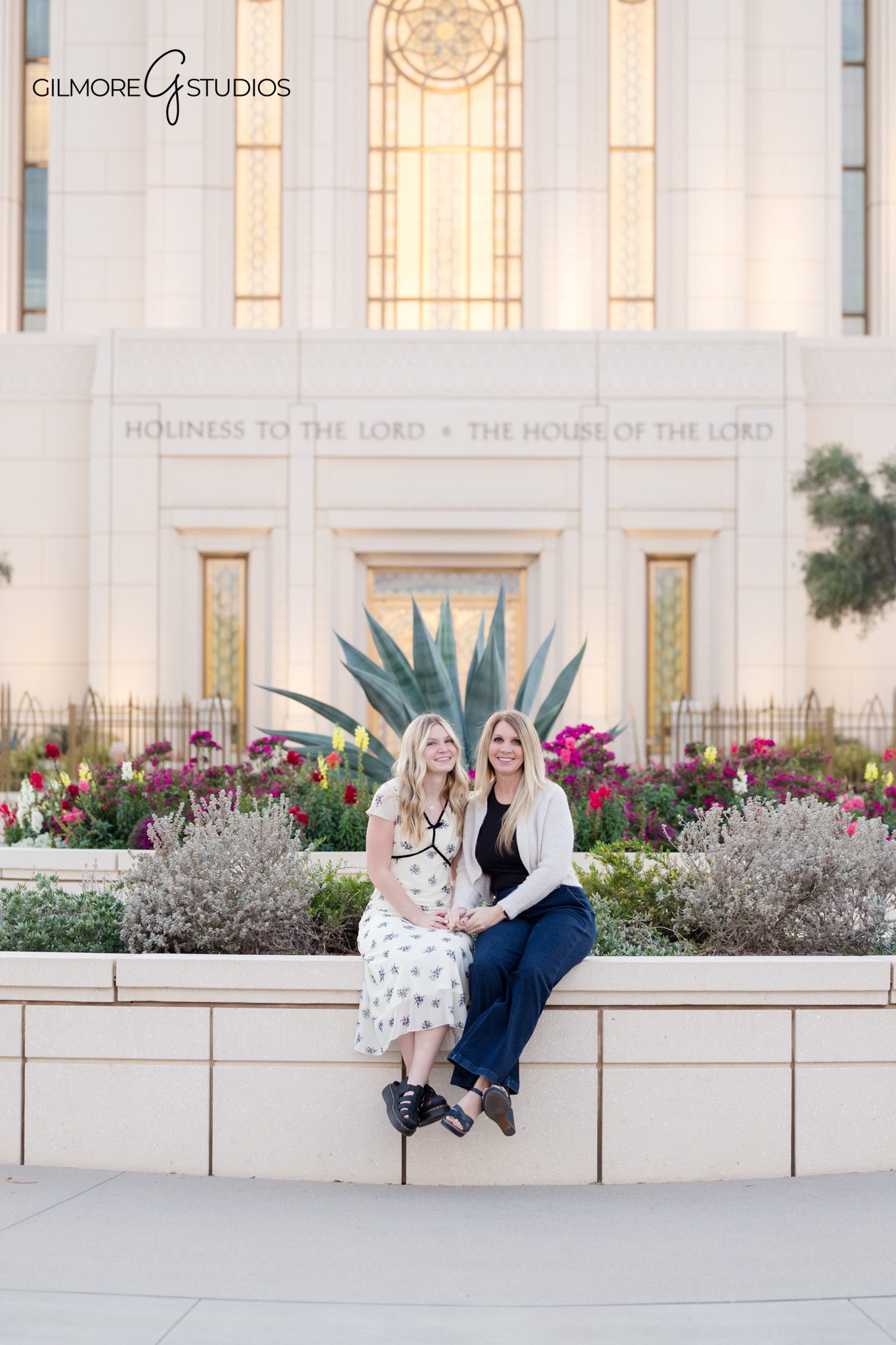LDS missionary portrait photographer Gilbert AZ

Missionary farewell photography session Arizona