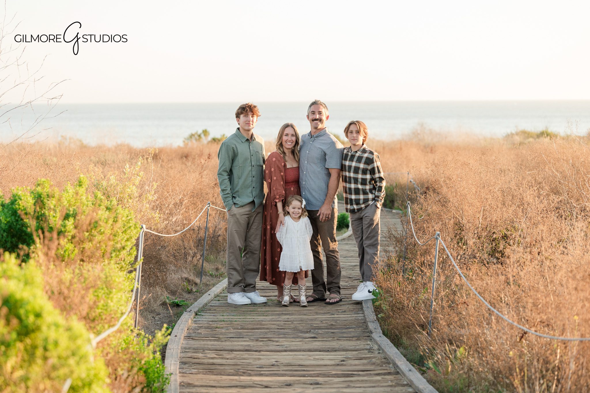 Crystal Cove family photography session with coastal backdrop

Newport Beach family portrait photographed at Crystal Cove