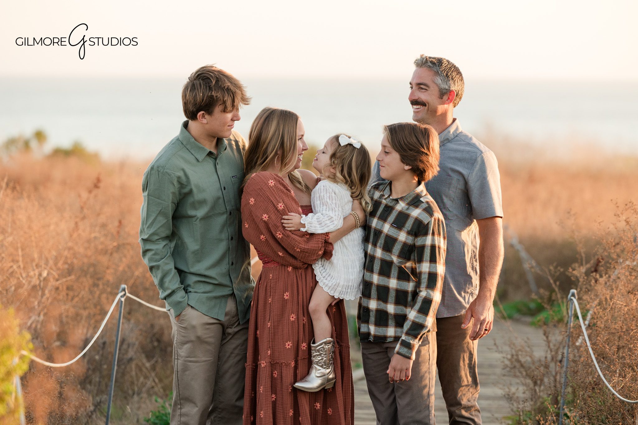 Beach family photography session at Crystal Cove

Newport Beach family photographer capturing natural moment