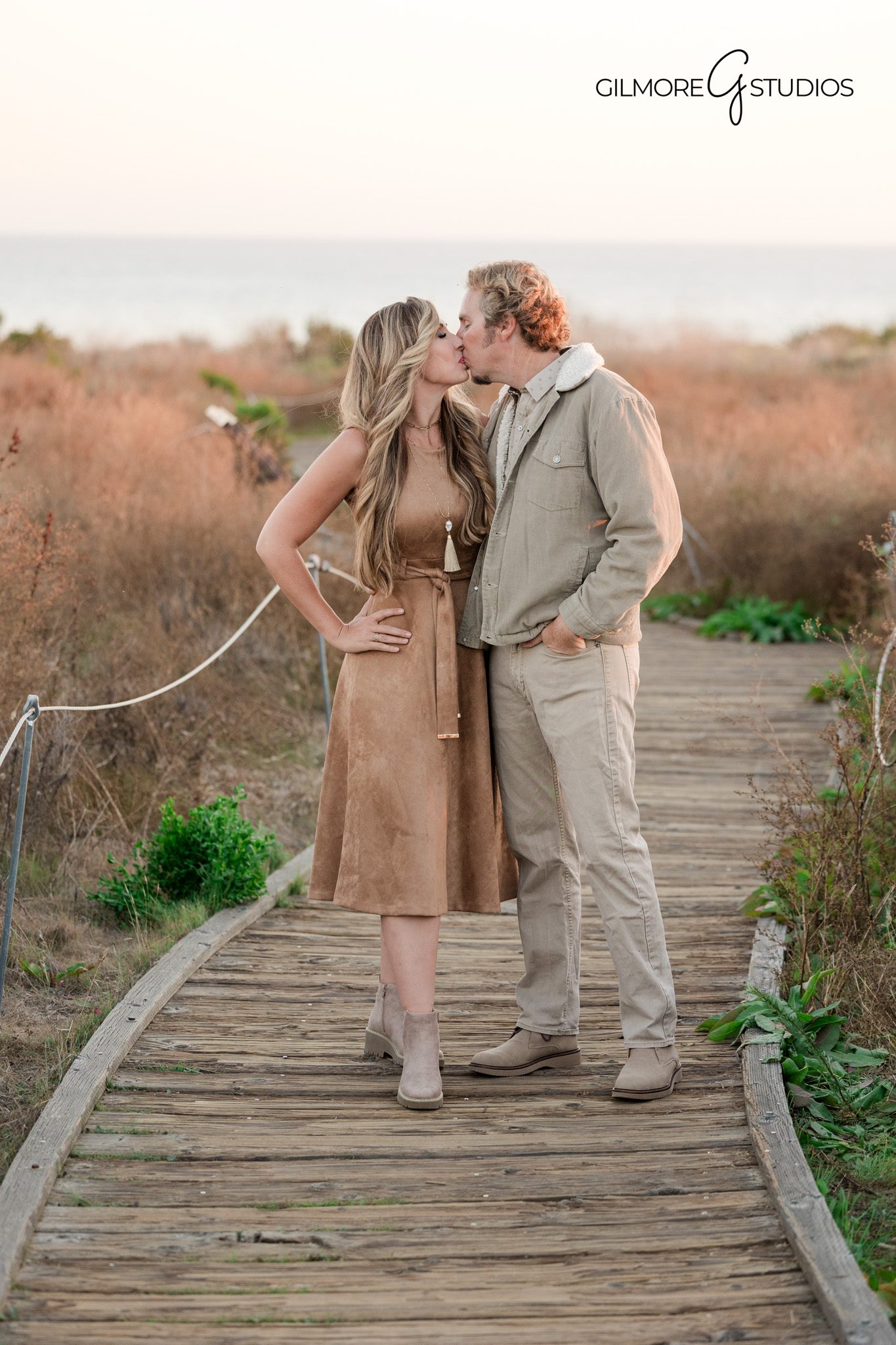 Crystal Cove family portrait photographer beach sunset photography
family photography Orange County Crystal Cove candid portrait