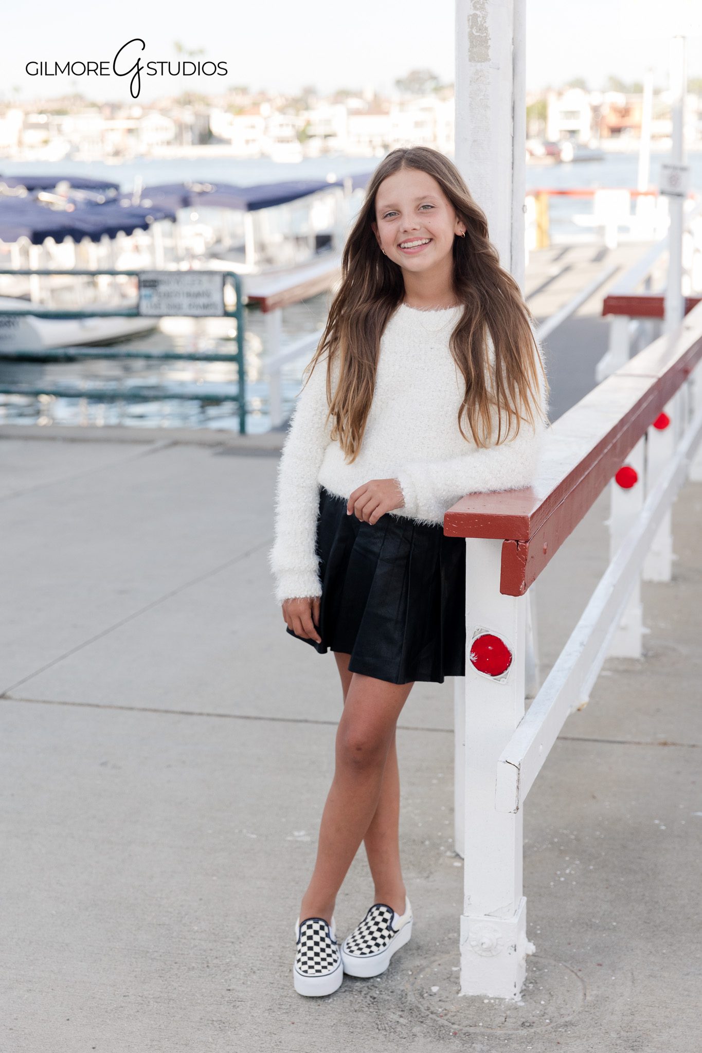 Family photography portrait walking along the beach

Newport Beach family photographer capturing family moment