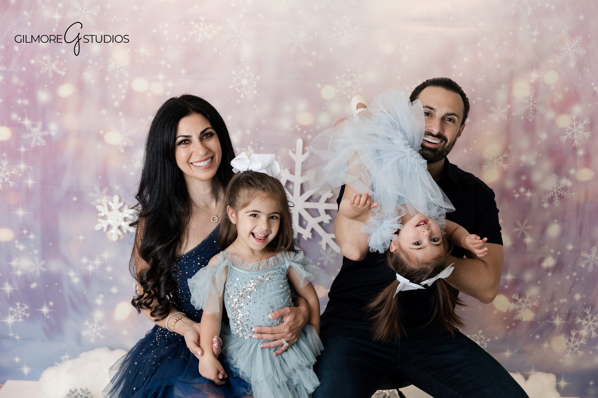 Professional child photographer capturing birthday portrait

Child portrait photography celebrating birthday milestone